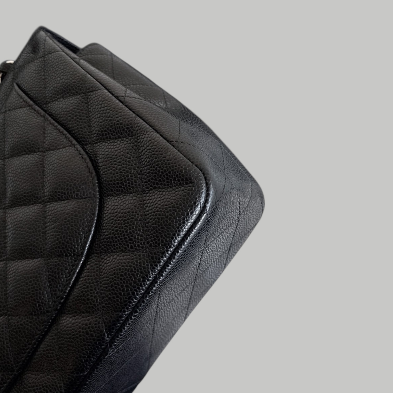 Chanel Caviar Jumbo SHW 