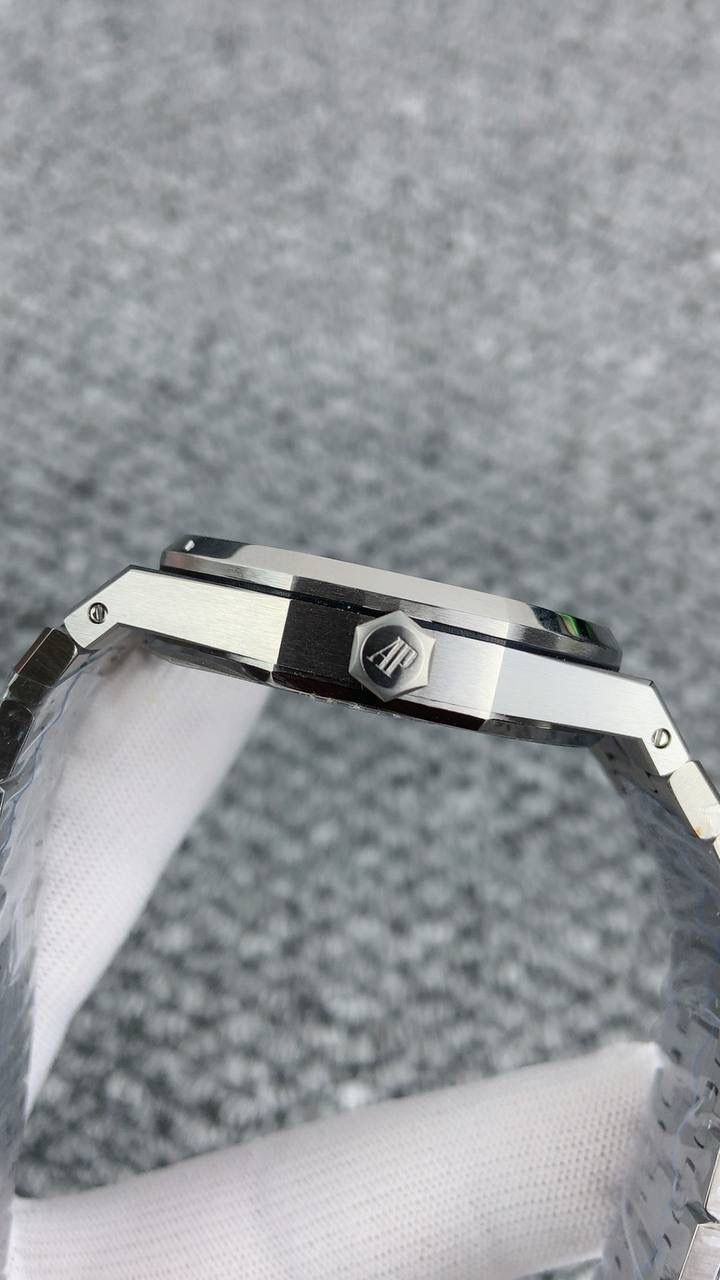 爱彼皇家橡树系列自动机械男士腕表