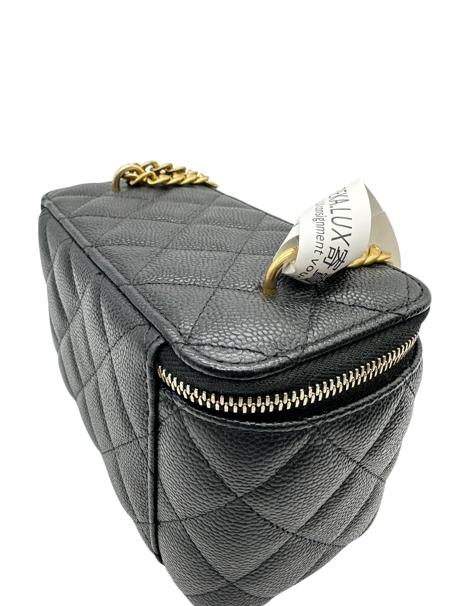 Pre-Owned CHANEL Vanity Case with Chain / Product Code: 080204