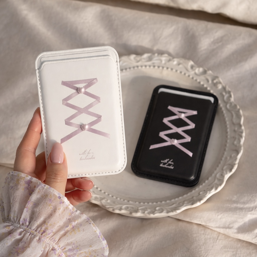 MagSafe磁吸手機卡套【Crisscross Silky Strap X Heart Pearl Button】