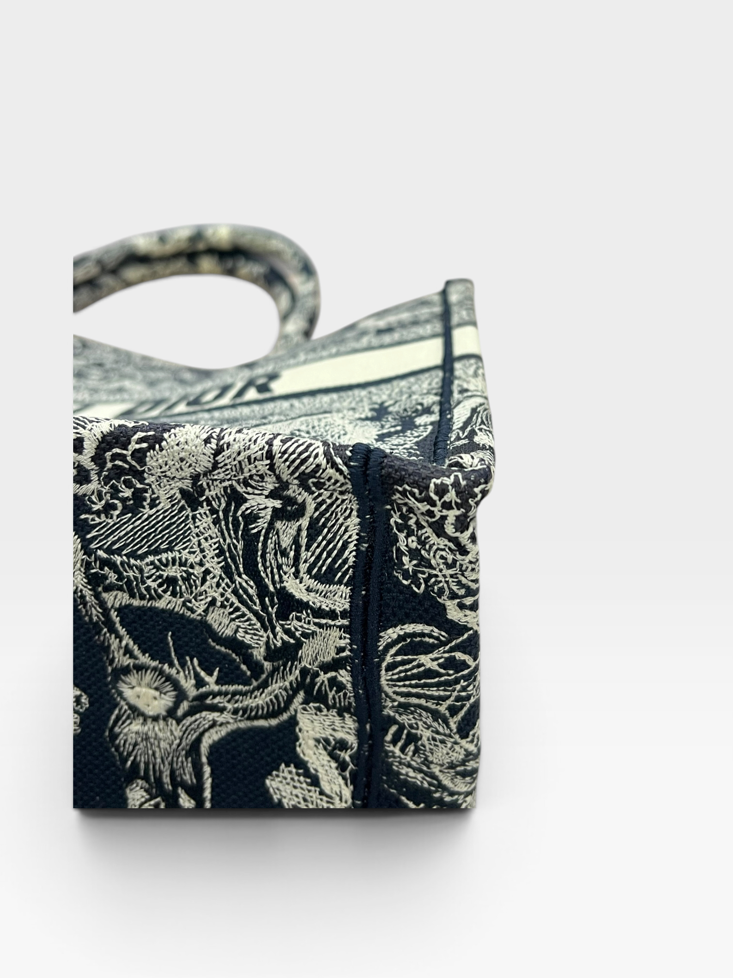 Pre-Owned DIOR Book Tote / Product Code: 082901