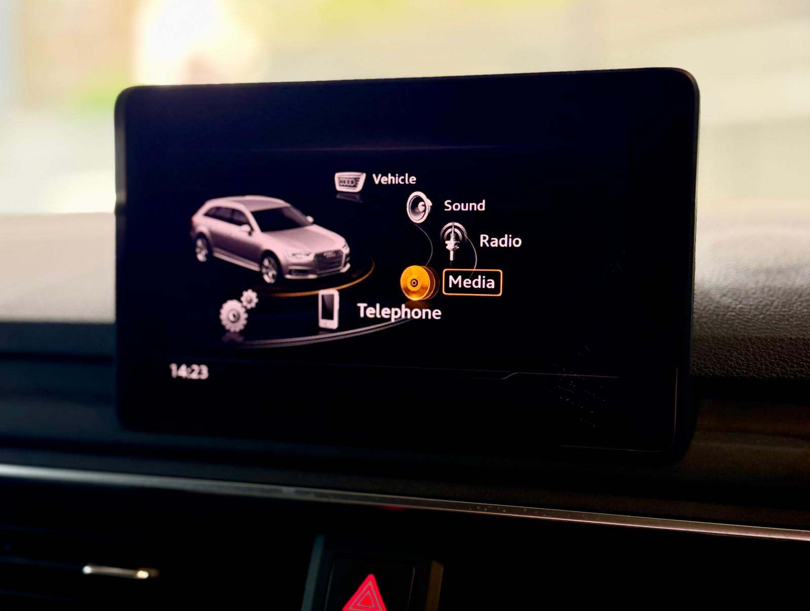 Audi A4 Avant 30TFSI S-Line 2018