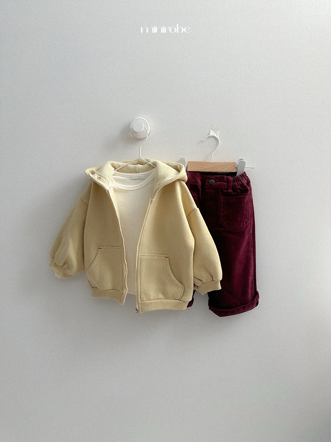 Mnirobe | Barrel hood zip-up