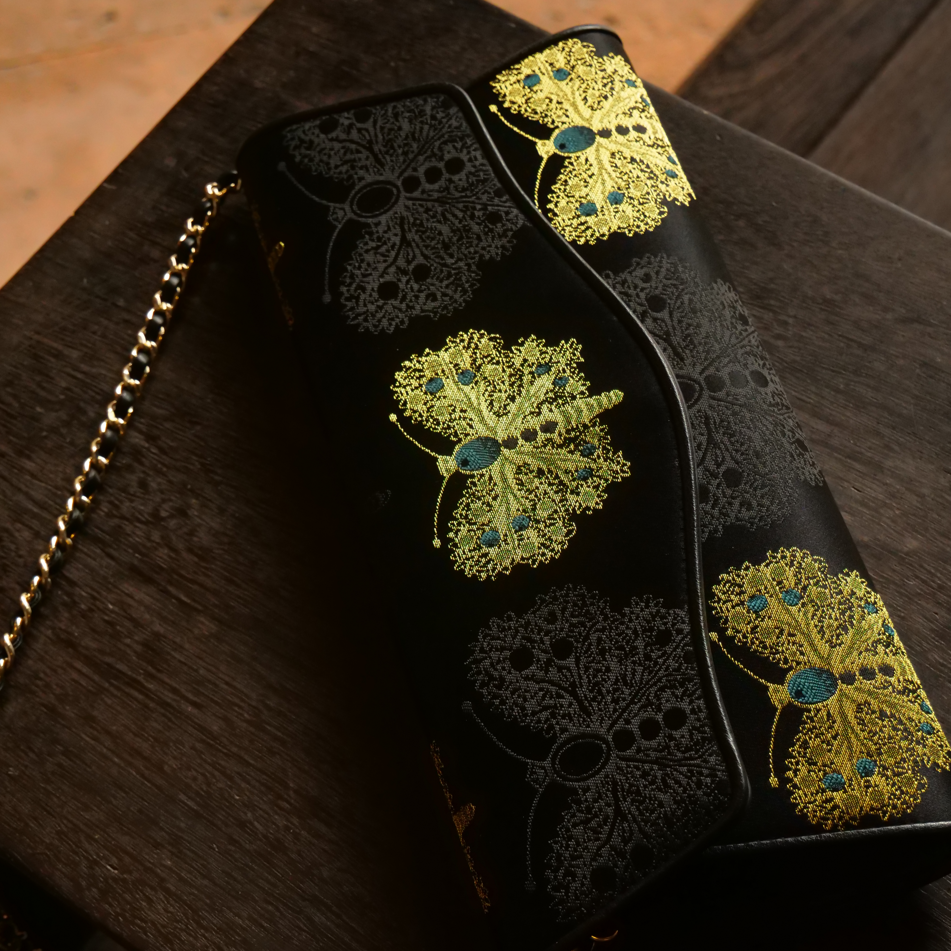 宋錦∞黑金綠蝴蝶牛皮手袋