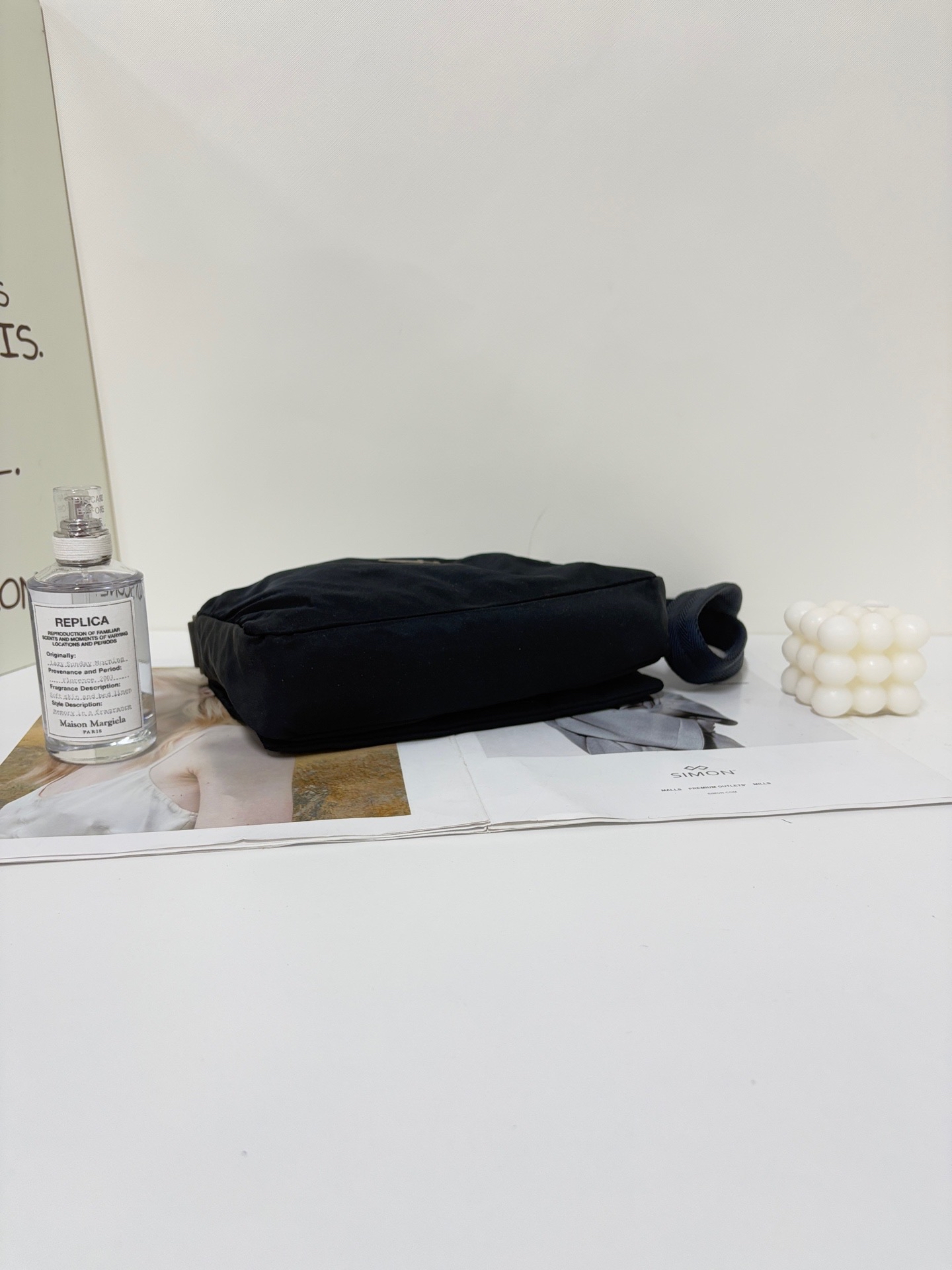 【預訂貨品】prada黑色尼龍郵差包