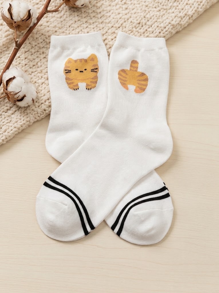 Korean Tail Kitty Mid Crew Socks