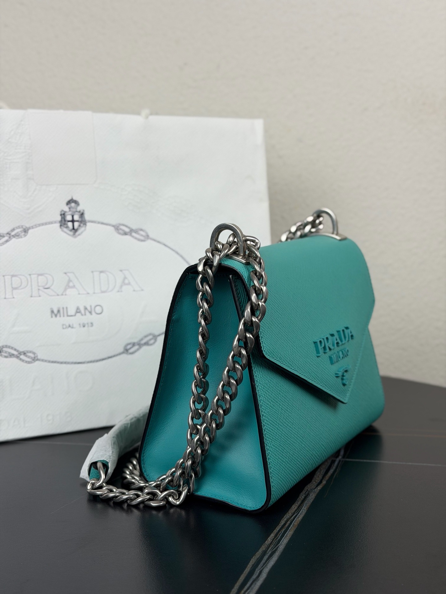 【預訂貨品】Prada藍綠色十字紋牛皮信封包