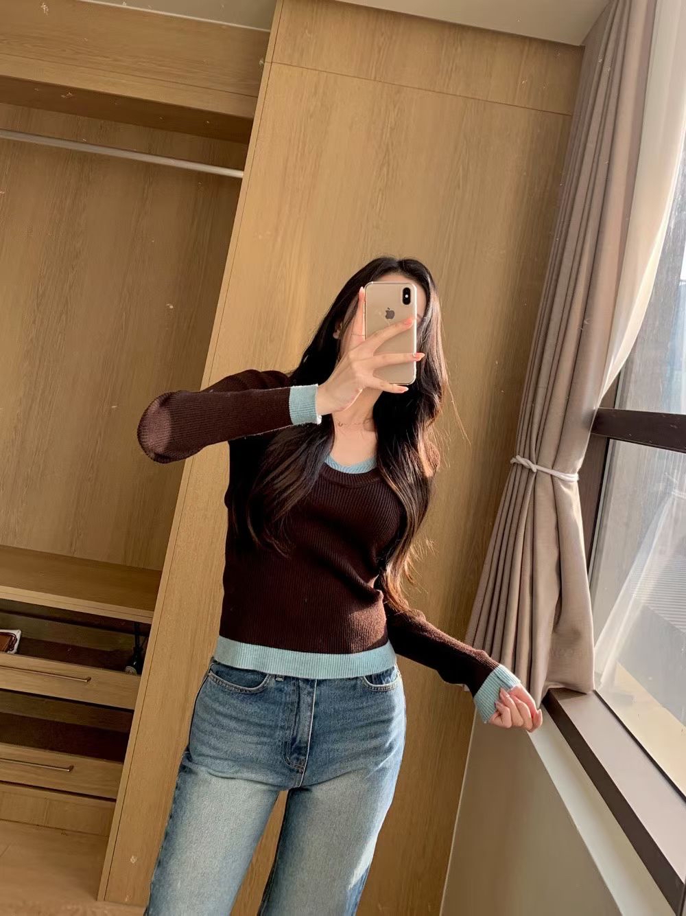 Fake two pieces knit top