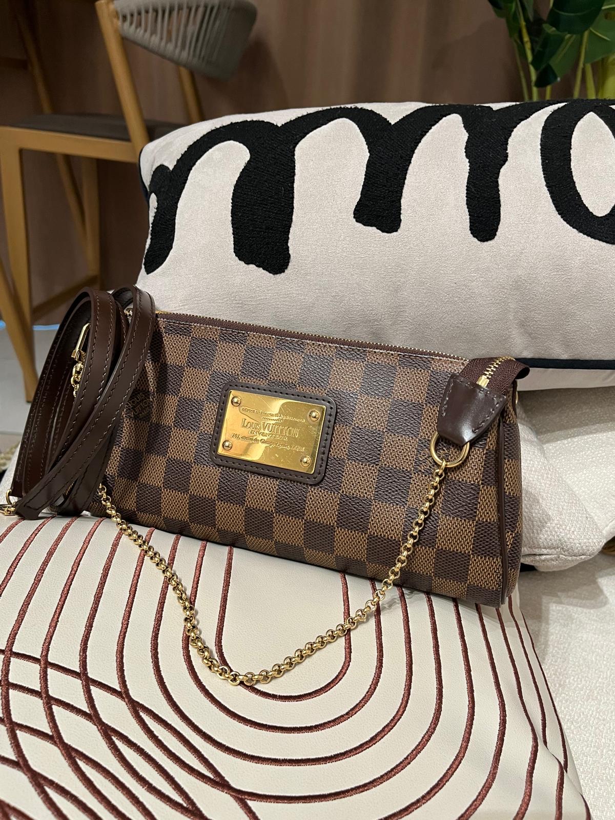 Lv Eva pochette 2way bag  100%Authentic,95%new ✅塵袋
