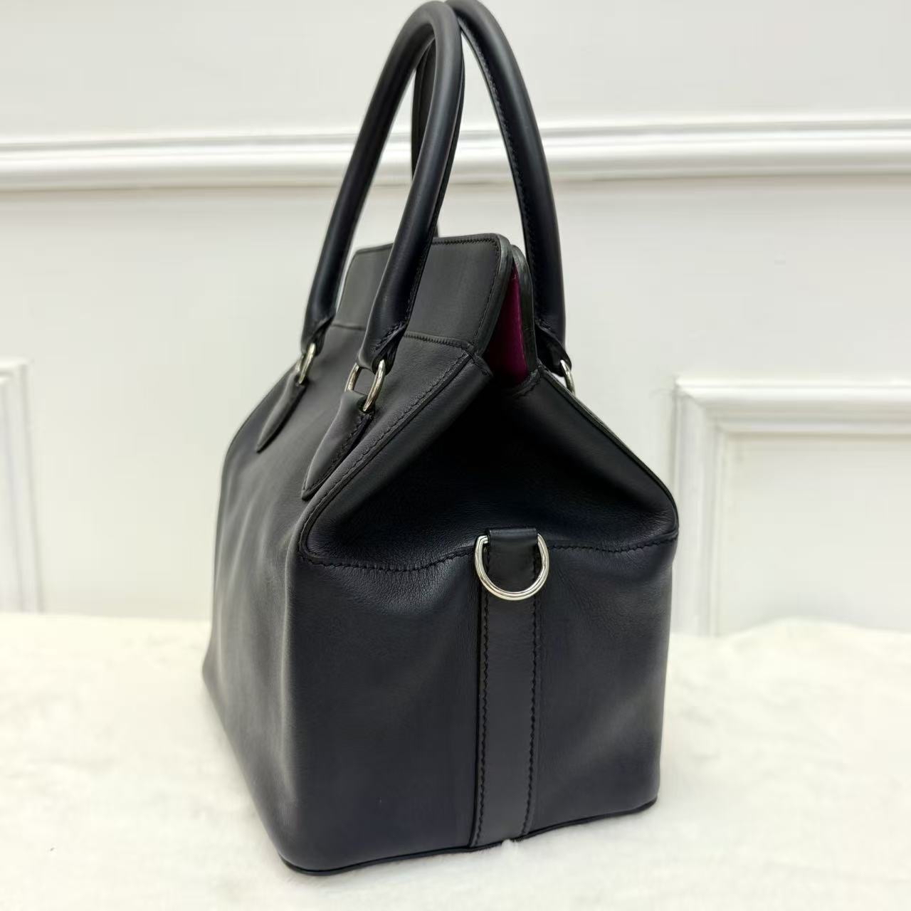 Hermes愛馬仕 牛奶盒子ToolBox20 肩帶款斜挎包