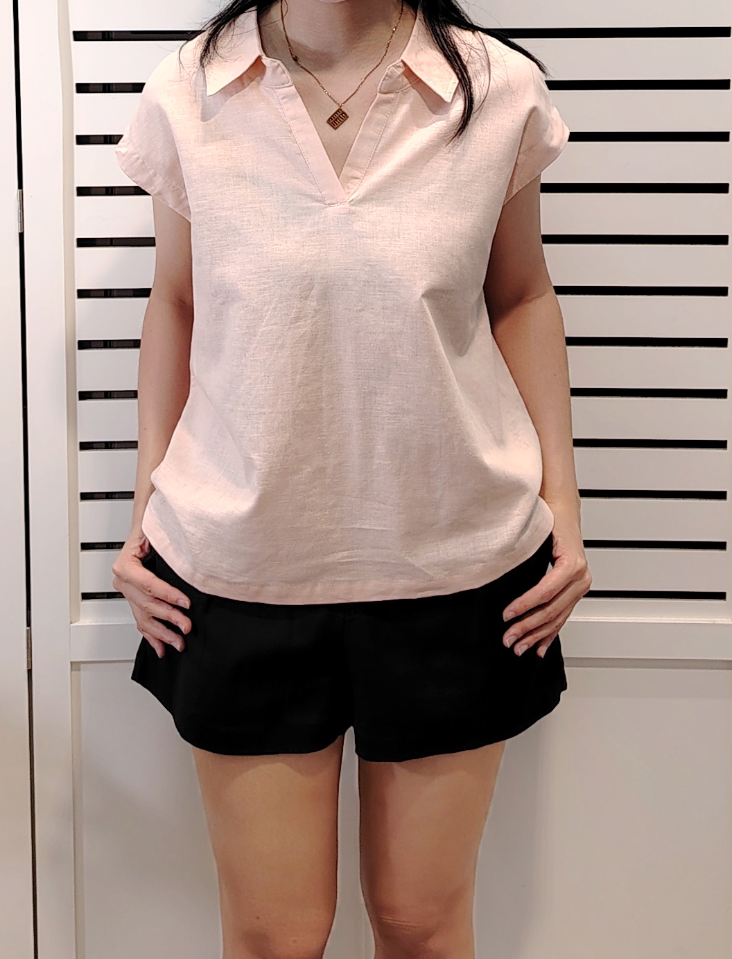 H9378 Linen Collar Sleeve less Blouse