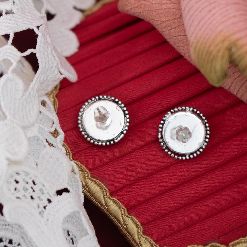 C.a. 1970s Austrian Needlepoint New Old Stock - Dainty Stud earrings(MT1977)