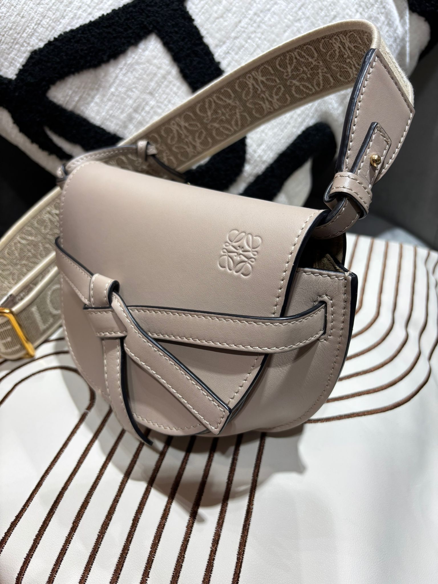 Loewe Mini Gate Calfskin Sand 100%Authentic, 98%New ✅Dust bag