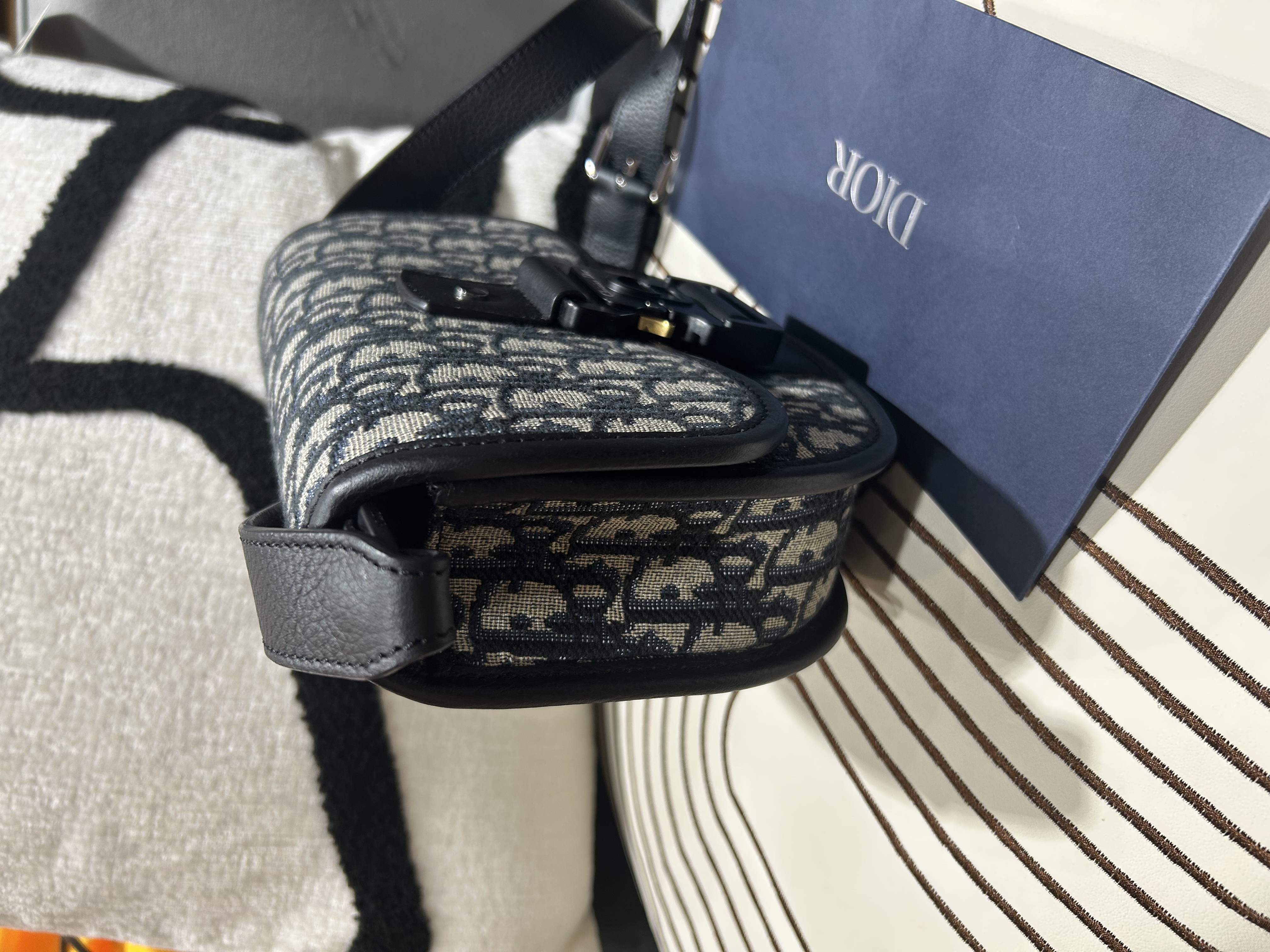 Dior Gallop Pouch Do Jacqurad Crossbody Bag 100%Authentic, 98%New ✅專門店收據✅Dust bag