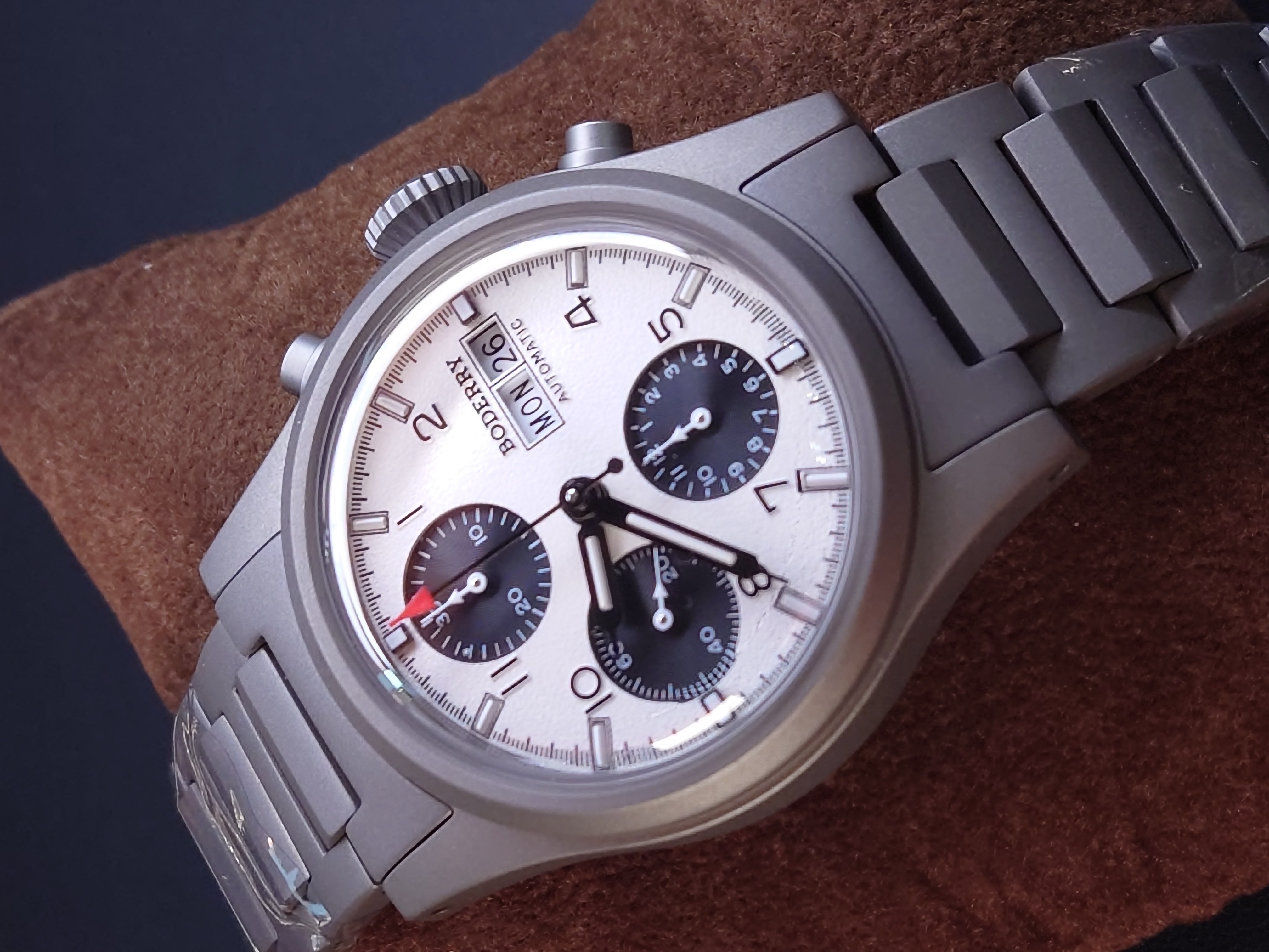Boderry Landmaster Titanium Chronograph Automatic -  BD-A18T-04B WHPanda