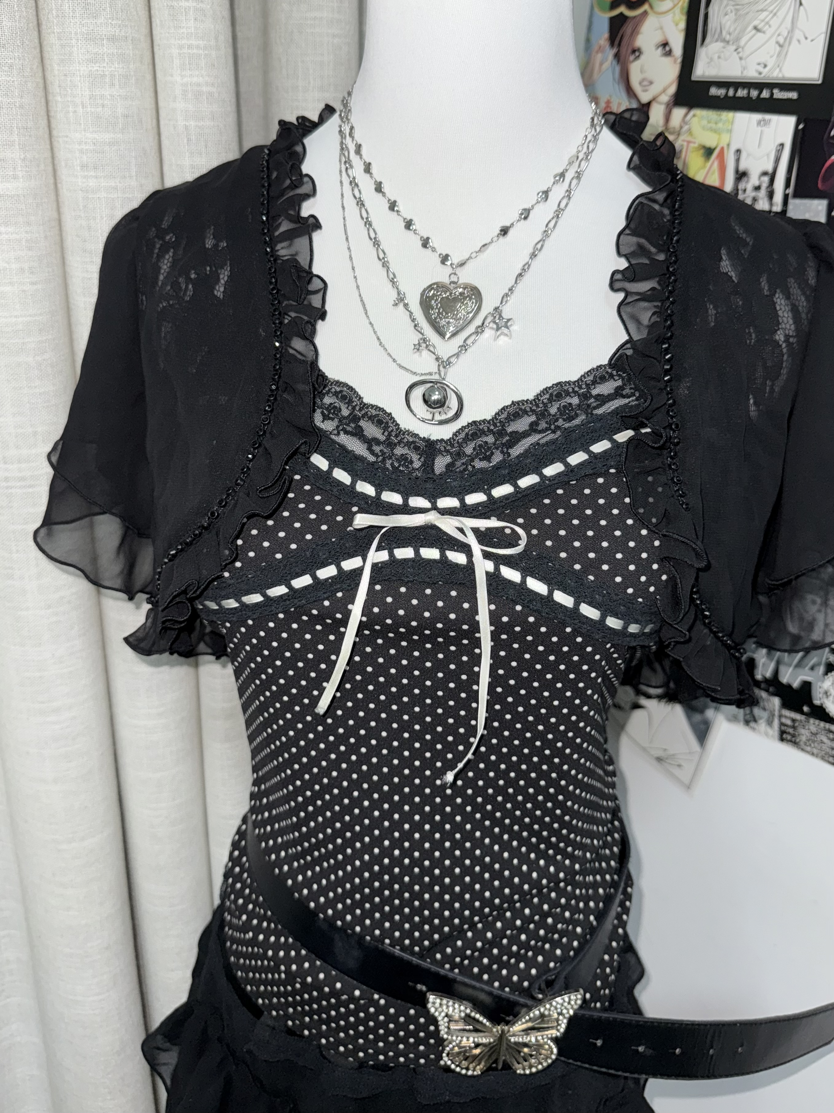 Dark Gothic Loli Lace Trim Shrug