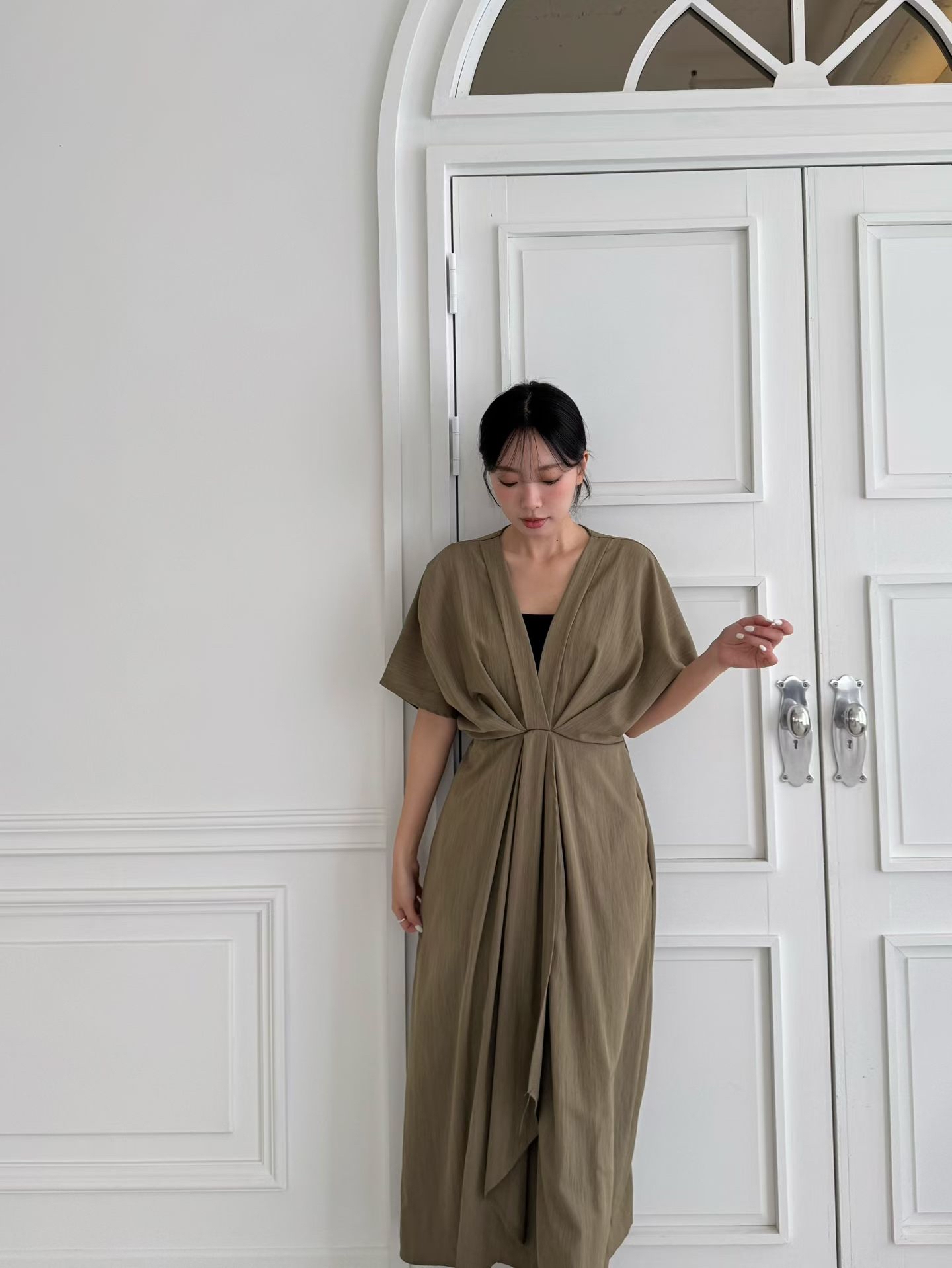 M24 V 領扭結垂墜感連身長裙