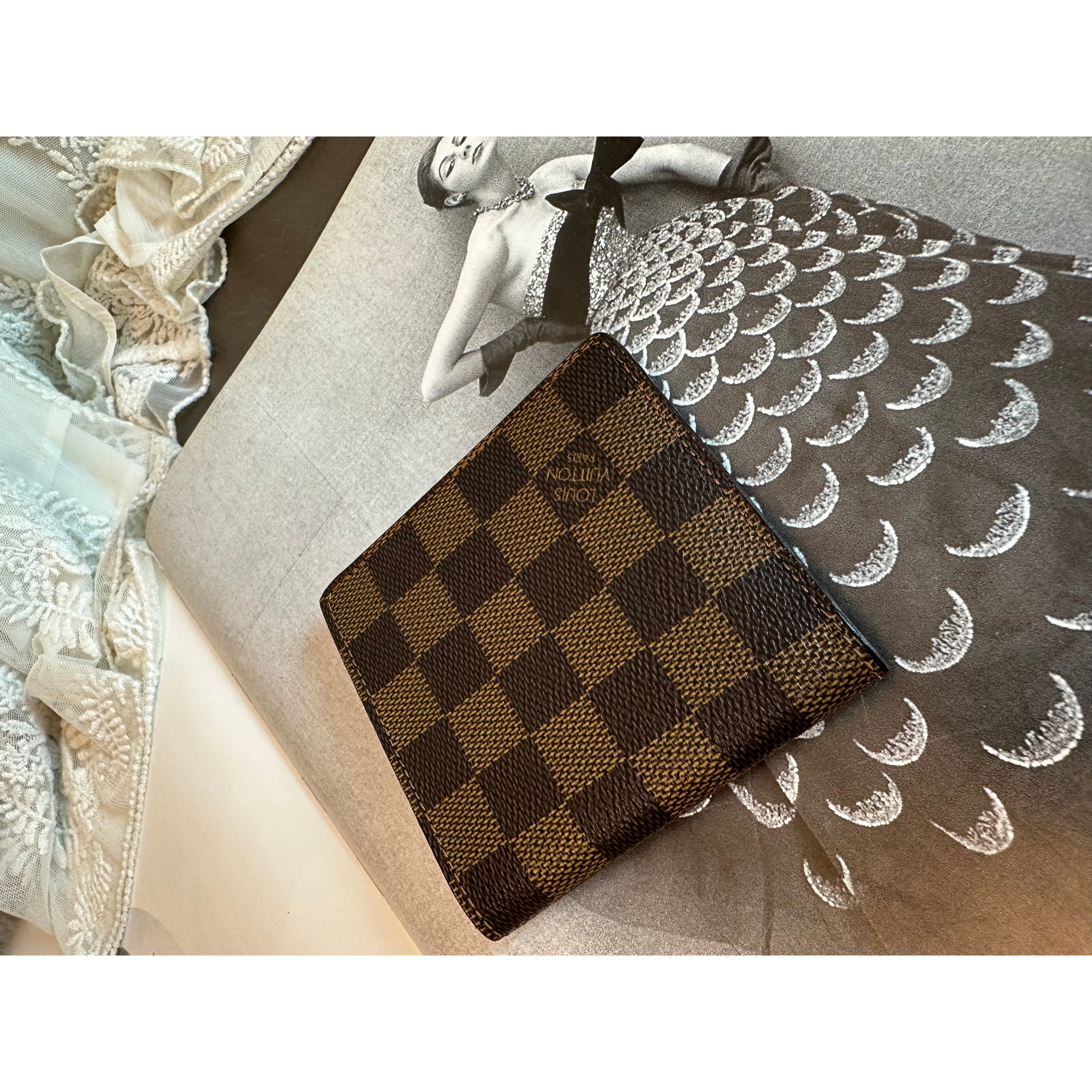 Louis Vuitton Damier Ebene Billfold 6 CC Slots Louis Vuitton