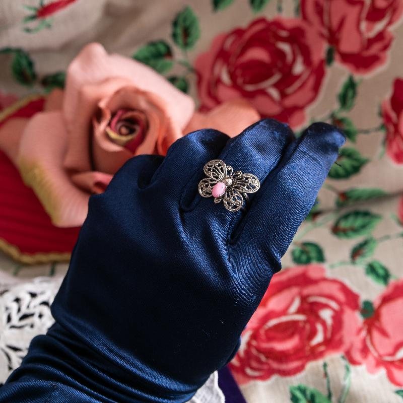 C.a. 1980s Czechoslovakian Silver Tone Butterfly Ring with Pink Glass Cabochon - Adjustable size (NZ013-3)