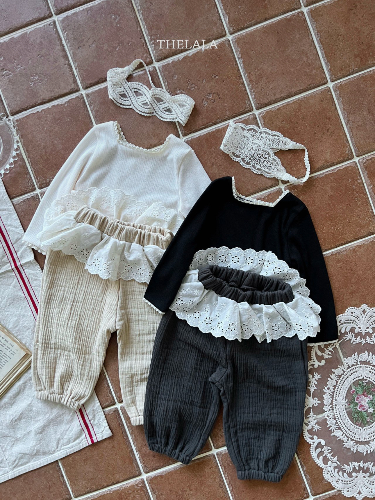 🌸預訂 韓國直送🌸🇰🇷THELALA兩色蕾絲荷葉邊棉紗束腳褲