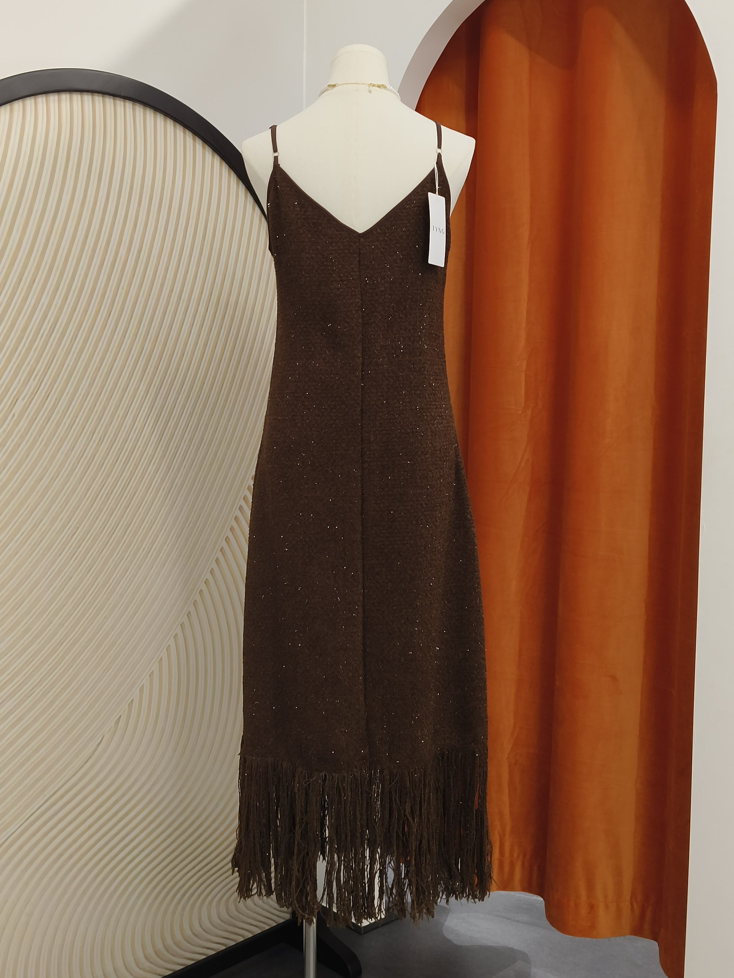 V领法式流苏连衣裙 V Neck Fringe Hem Cami Dress