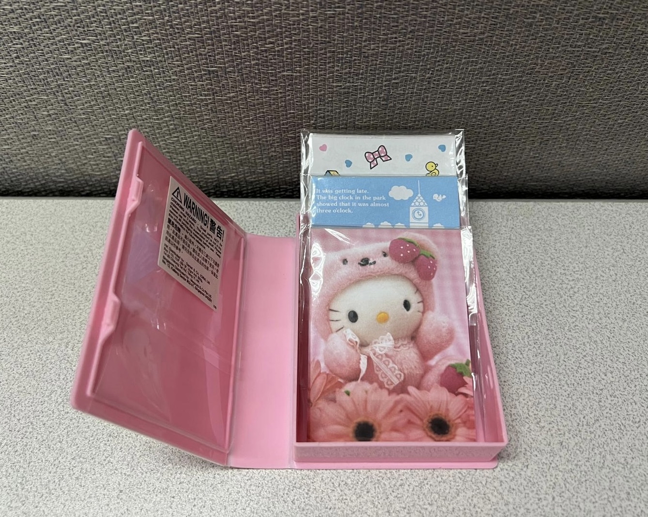Hello Kitty 文具套裝