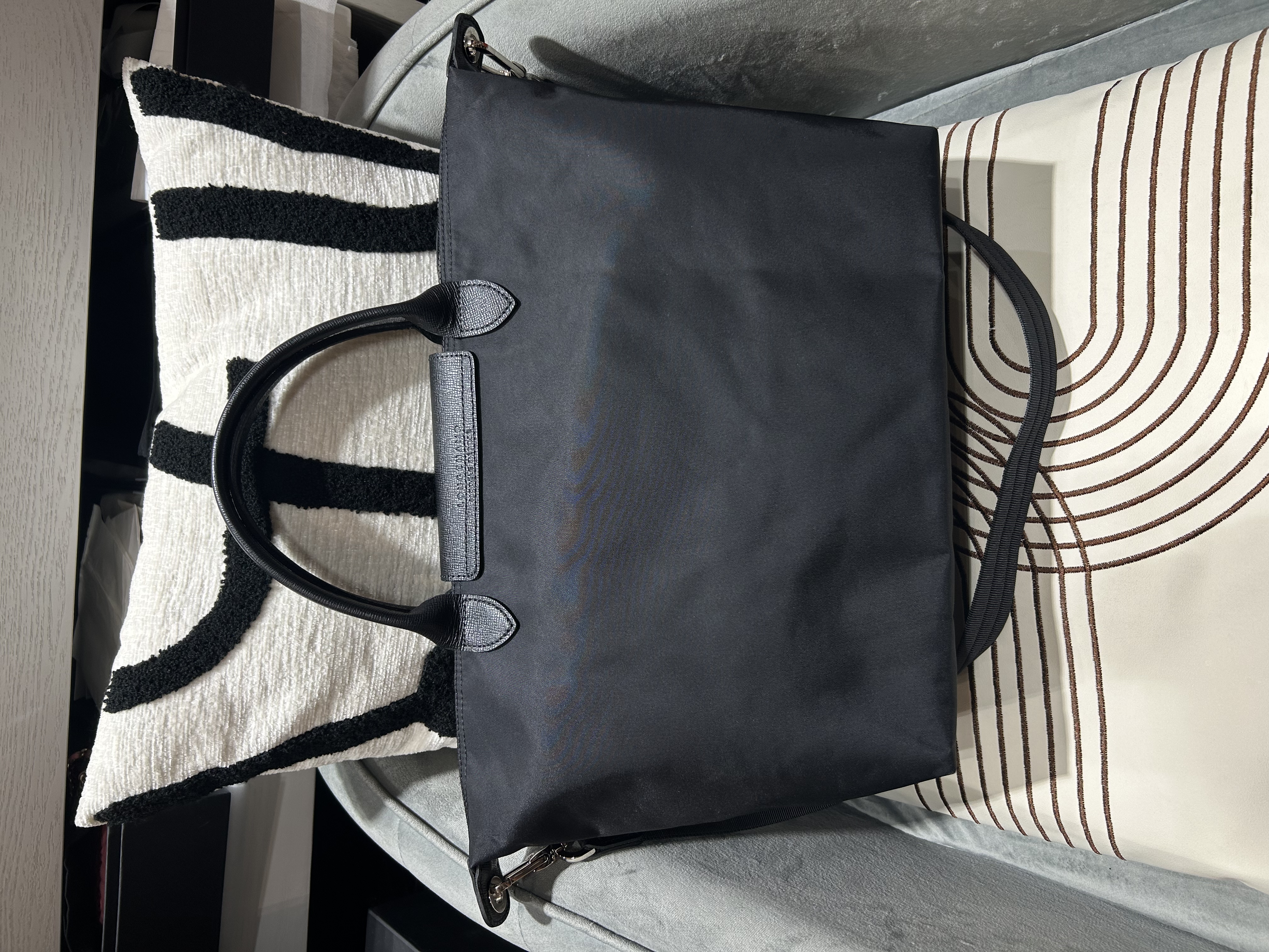 Longchamp Nylon Crossbody Bag Black 100%Authentic, 98%New