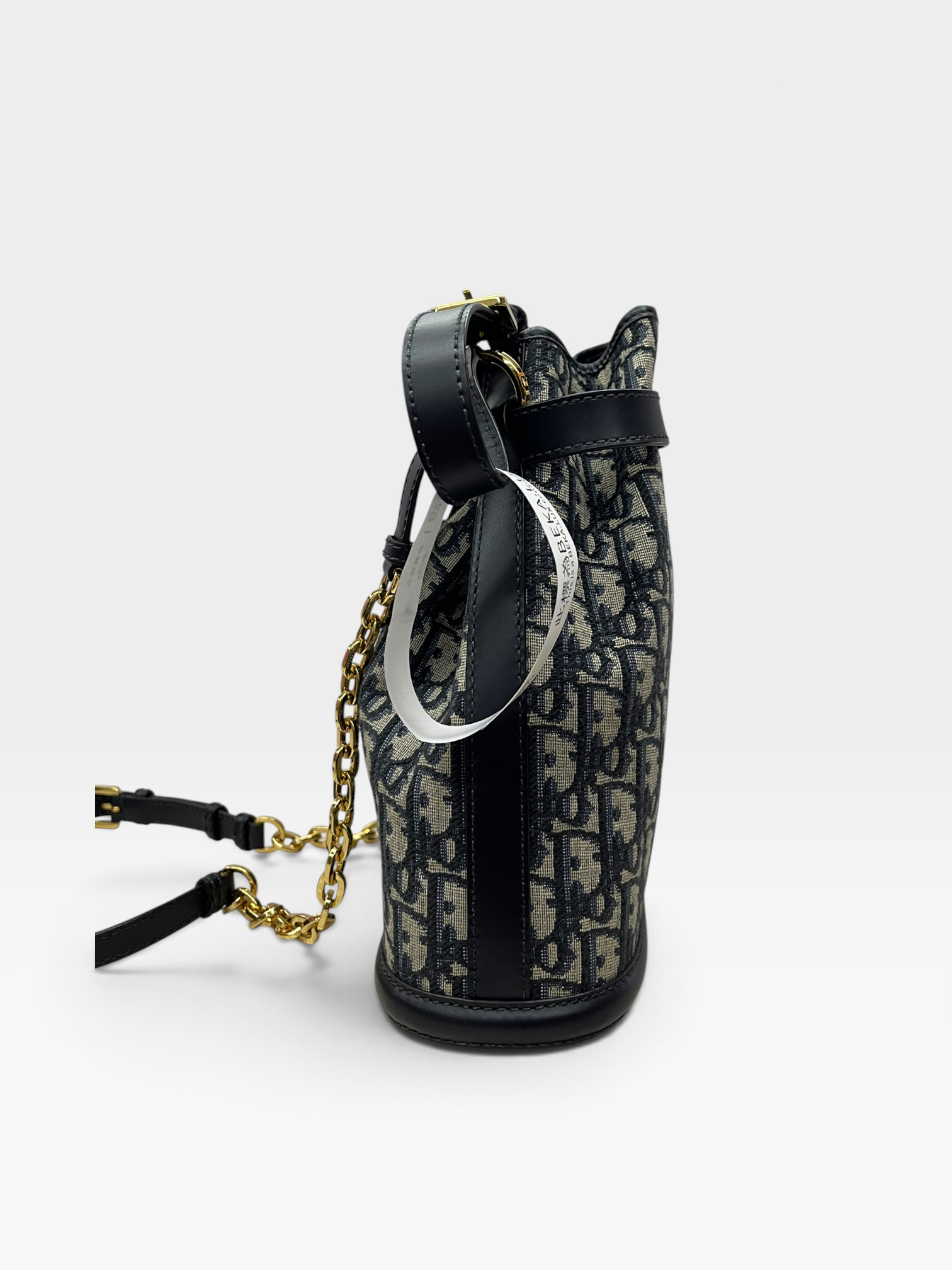 Pre-Owned DIOR Bucket Bag / Product Code: 092702