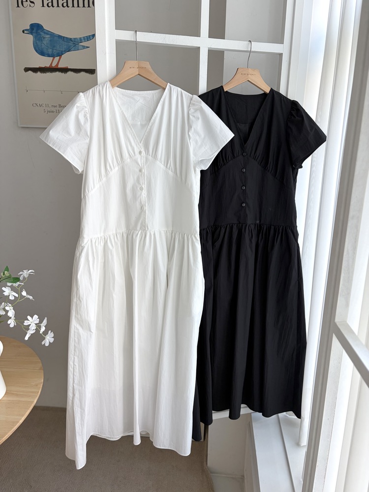 Airy Button Front Long Dress (Black)