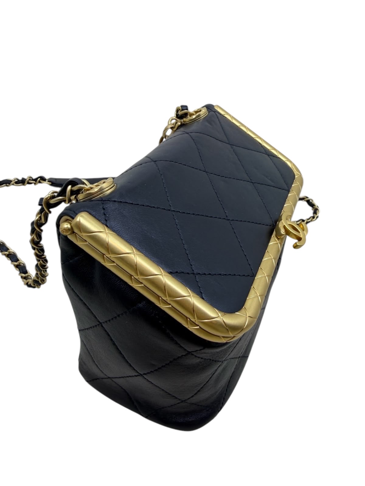 Pre-Owned CHANEL Kiss-Lock Bag / Product Code: K08173