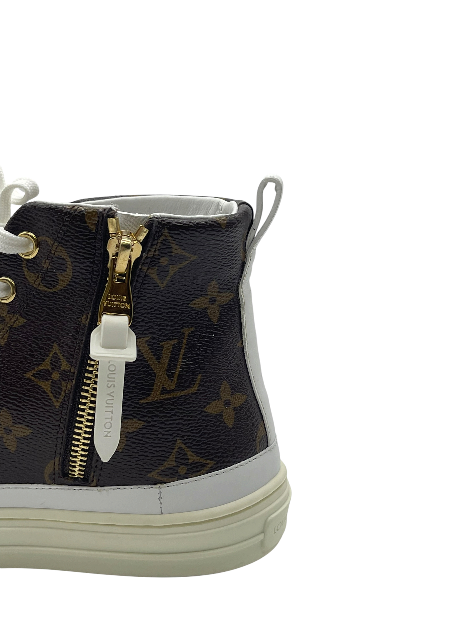 Pre-Owned LV Stellar Monogram High Top Sneakers / Product Code: 26052403