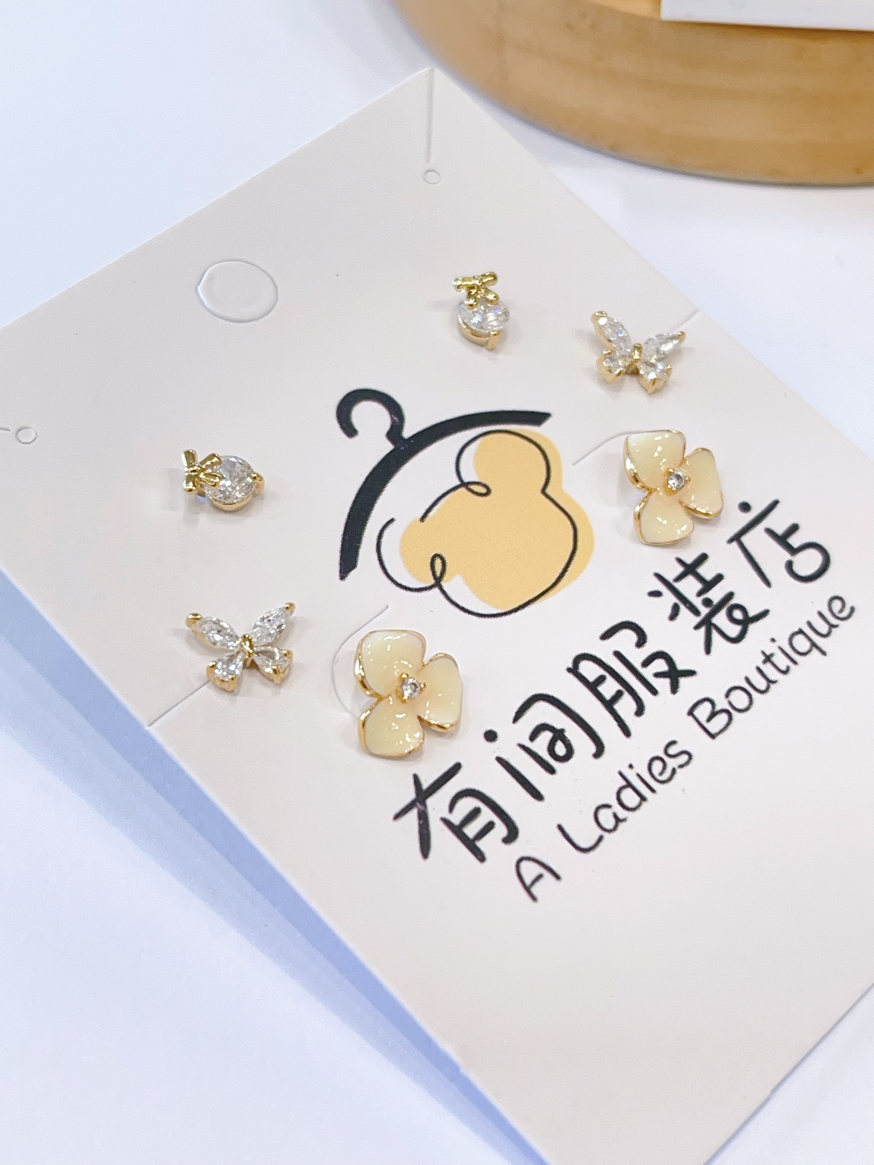 粉樱花蝴蝶耳环套装