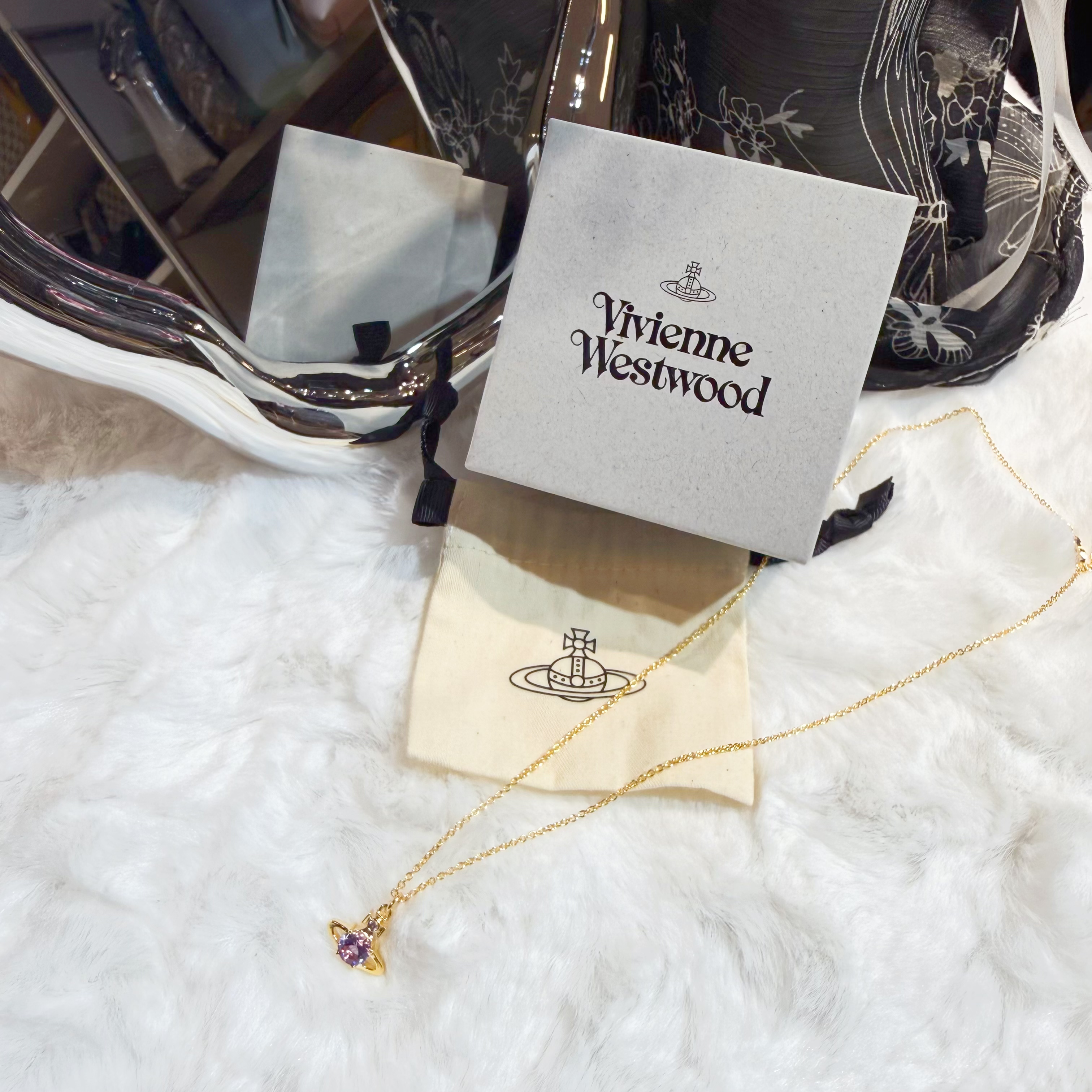 Vivienne Westwood Reina necklace purple/g