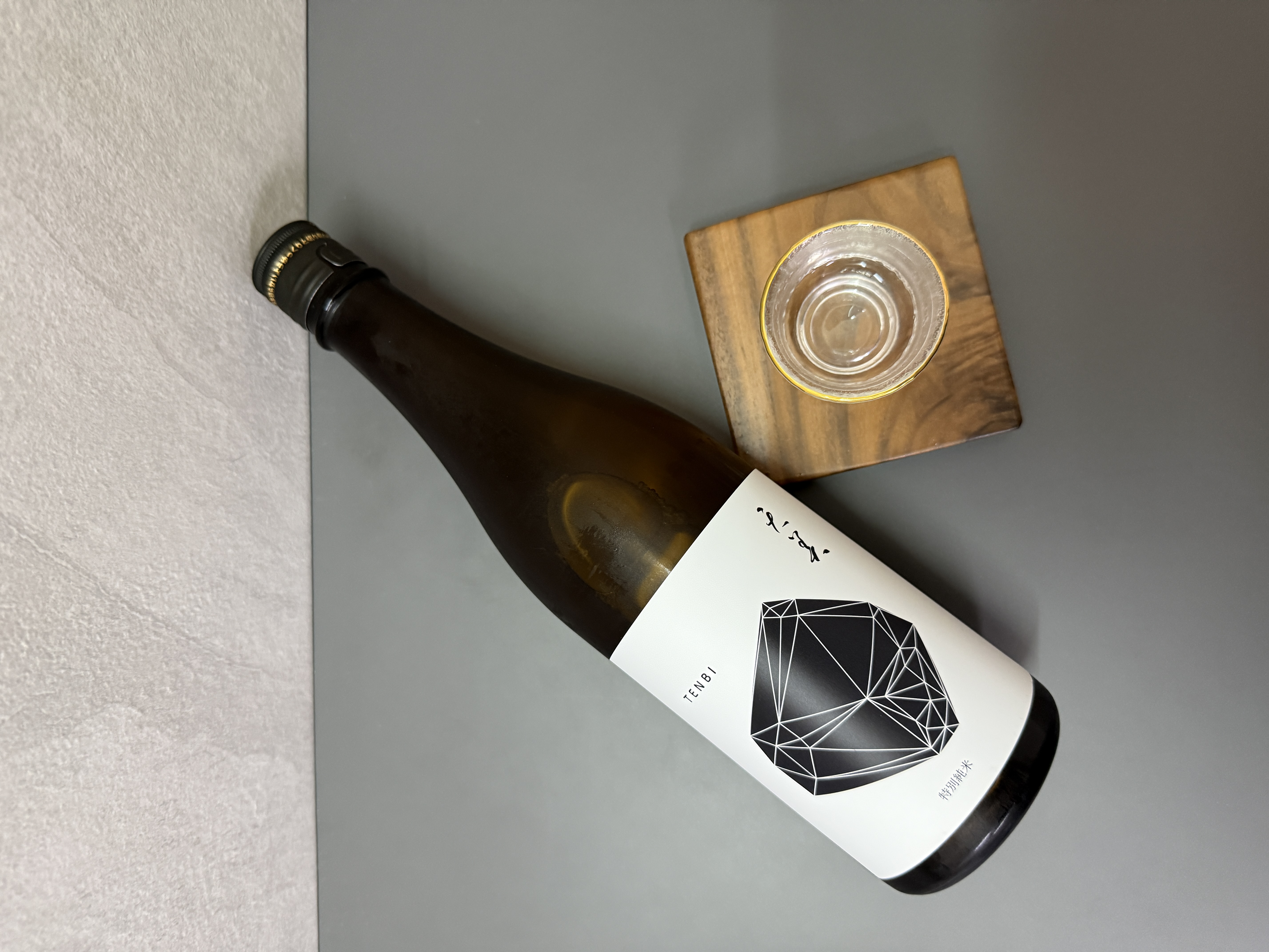 天美 特別純米 (黑天) 720ml