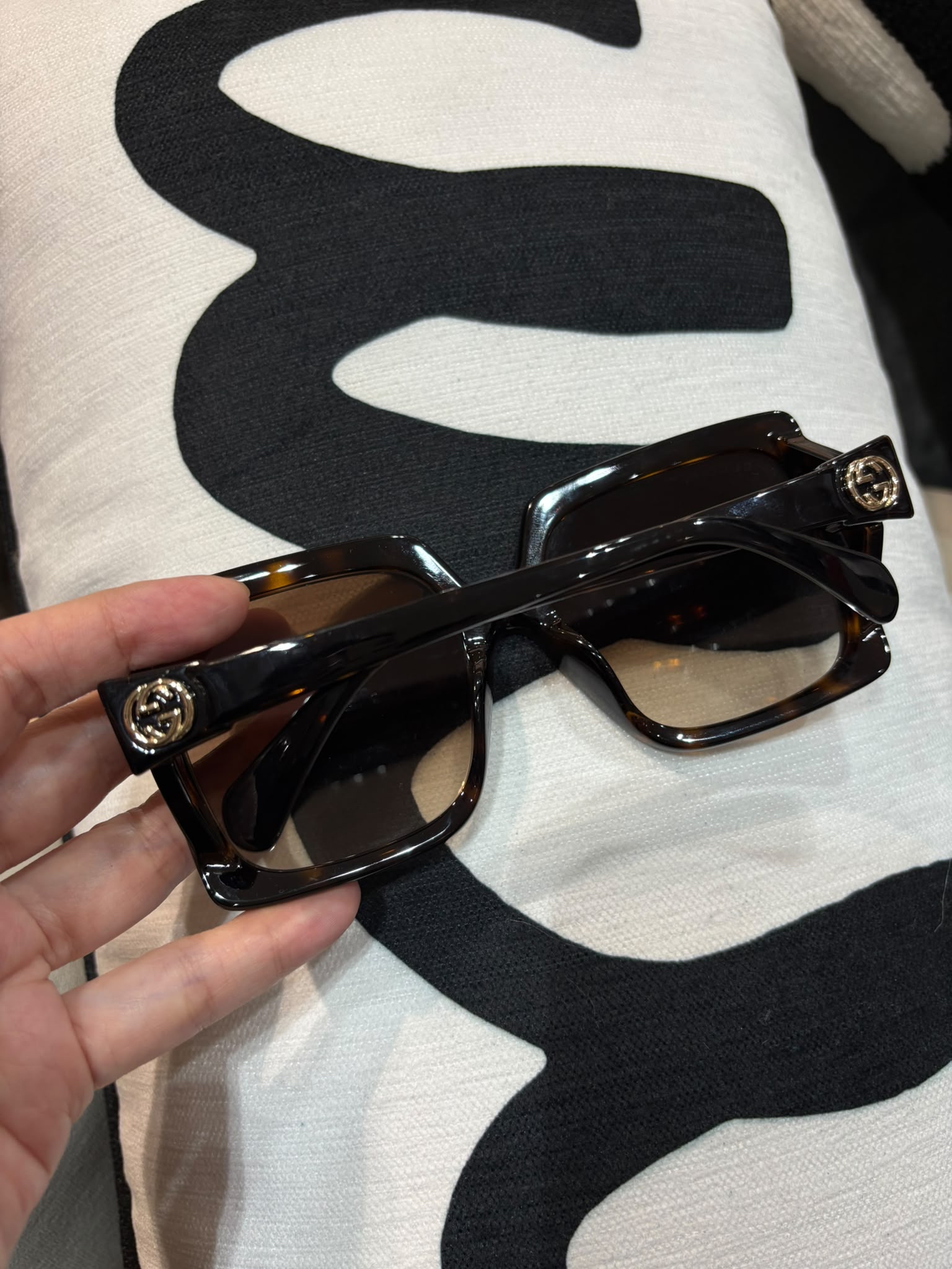 Gucci sunglasses 太陽眼鏡 100%Authentic, 95%New✅box