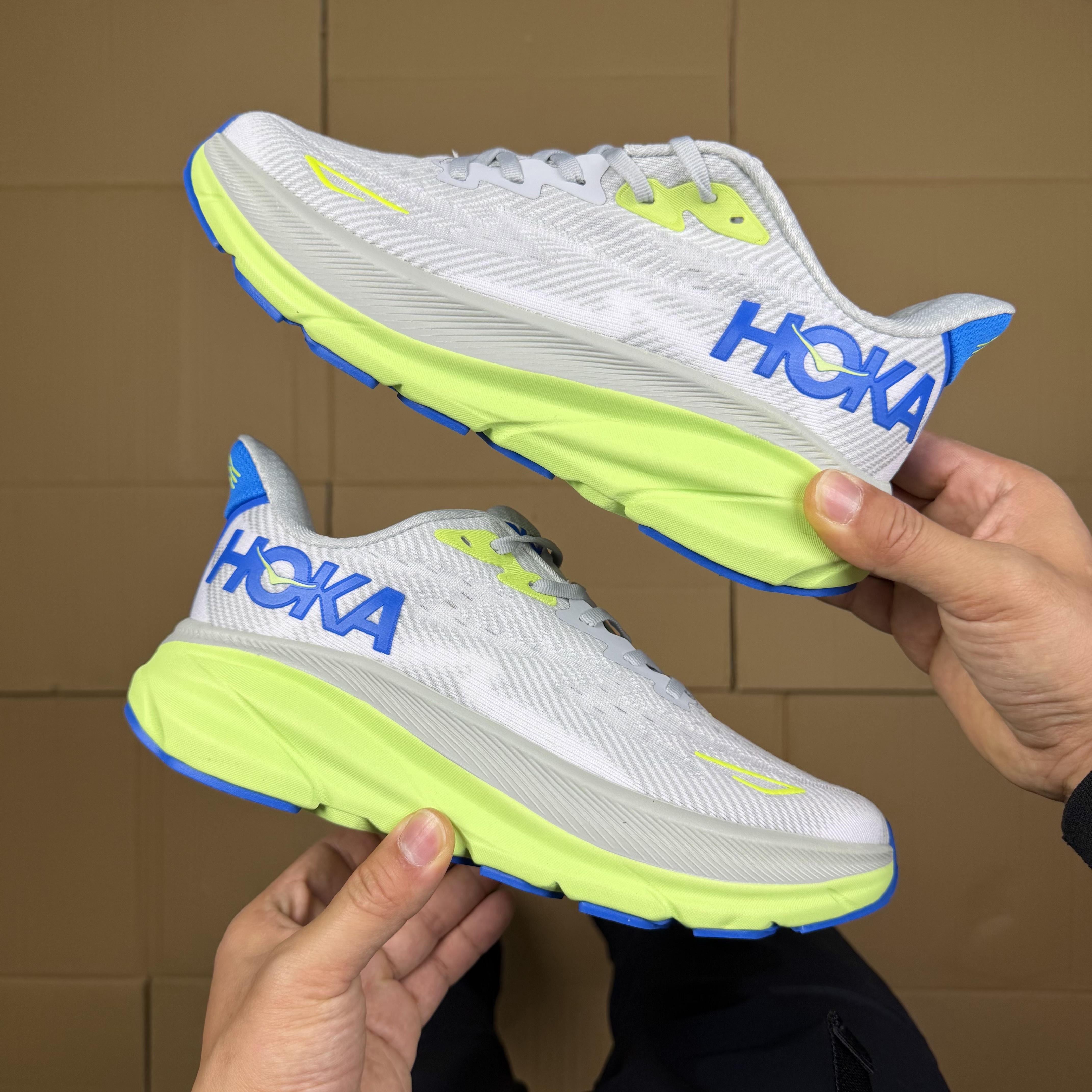 Hoka Clifton 9
