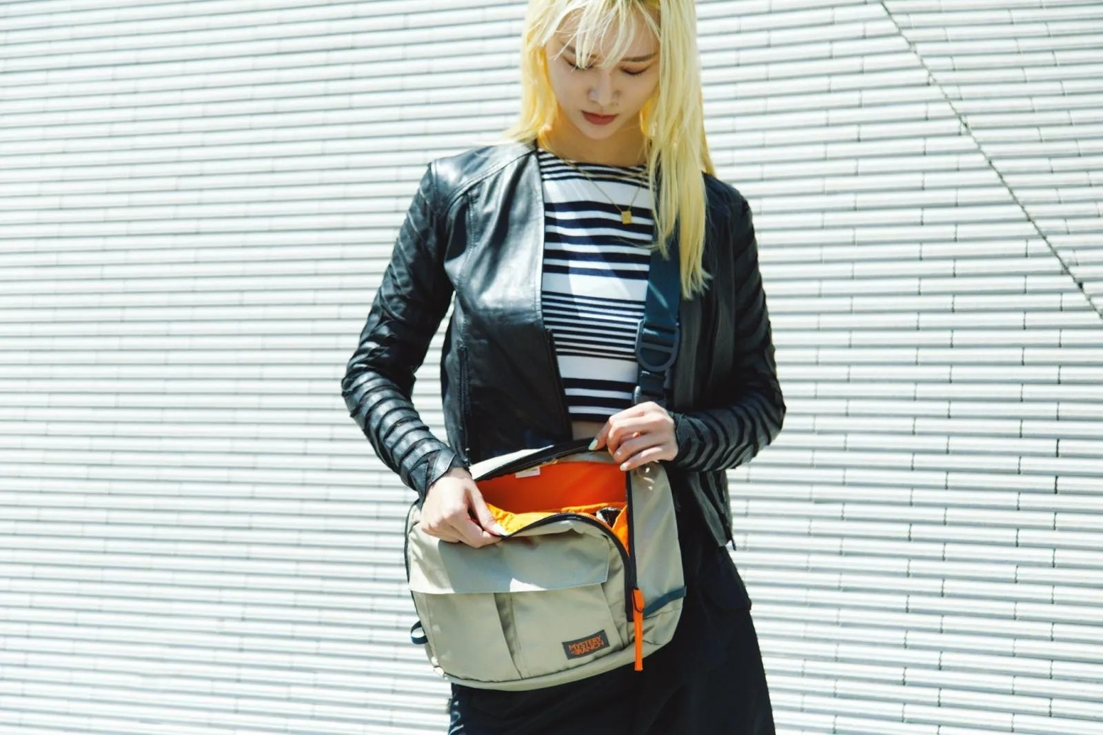 Mystery Ranch District 8