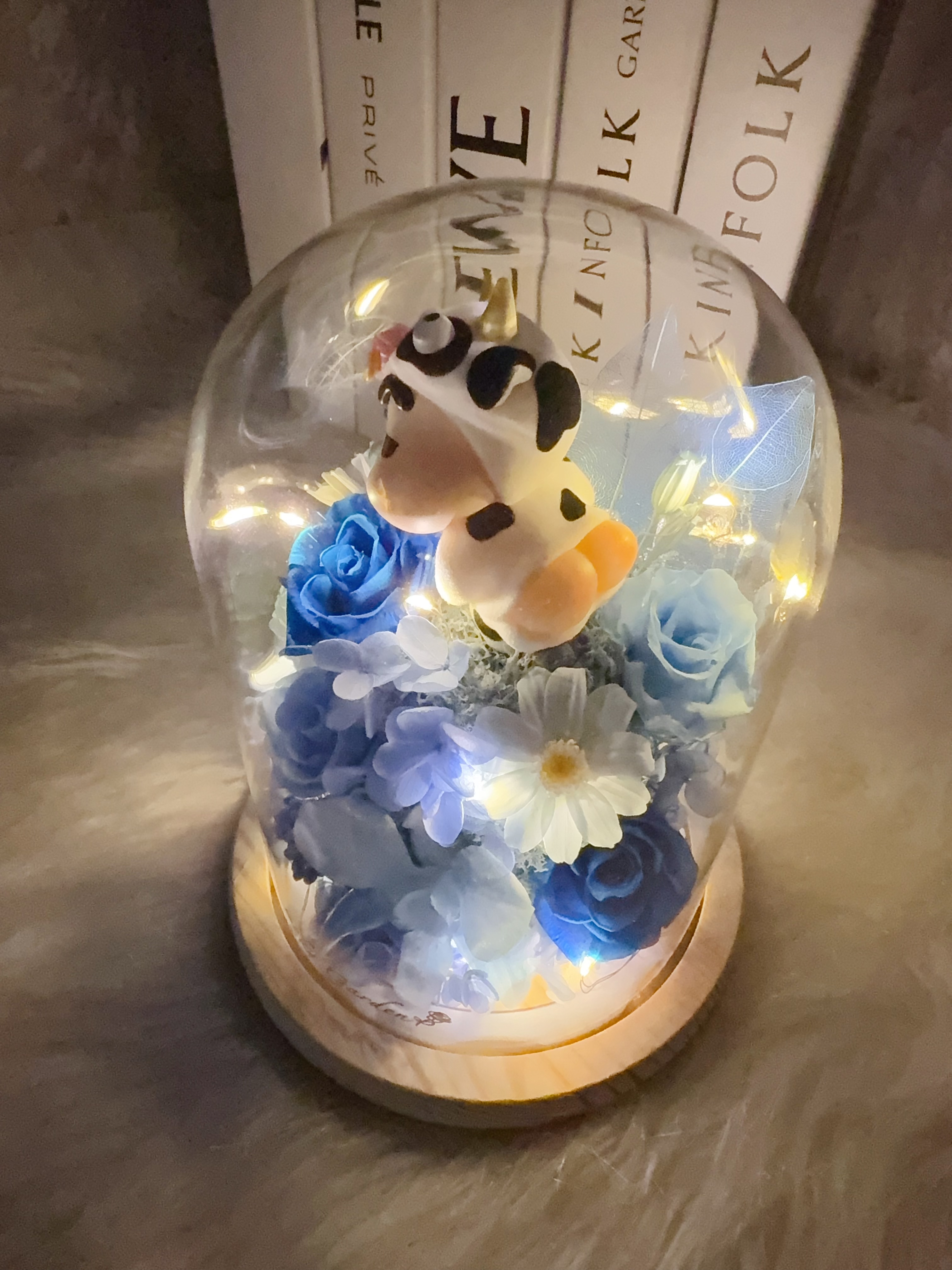 牛牛小新屁屁藍色永生花玻璃罩