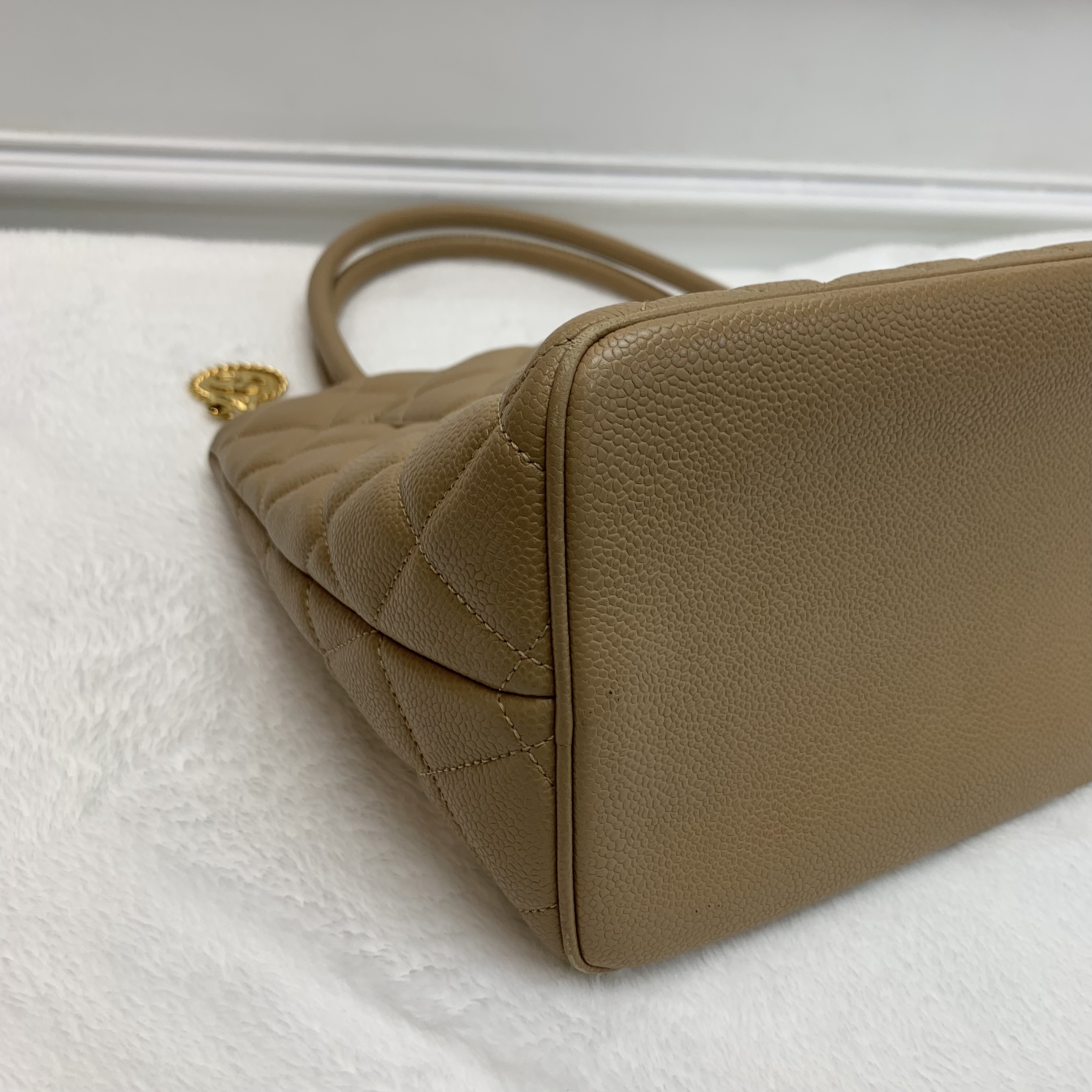 中古包送塵袋🤎Chanel金扣手挽袋