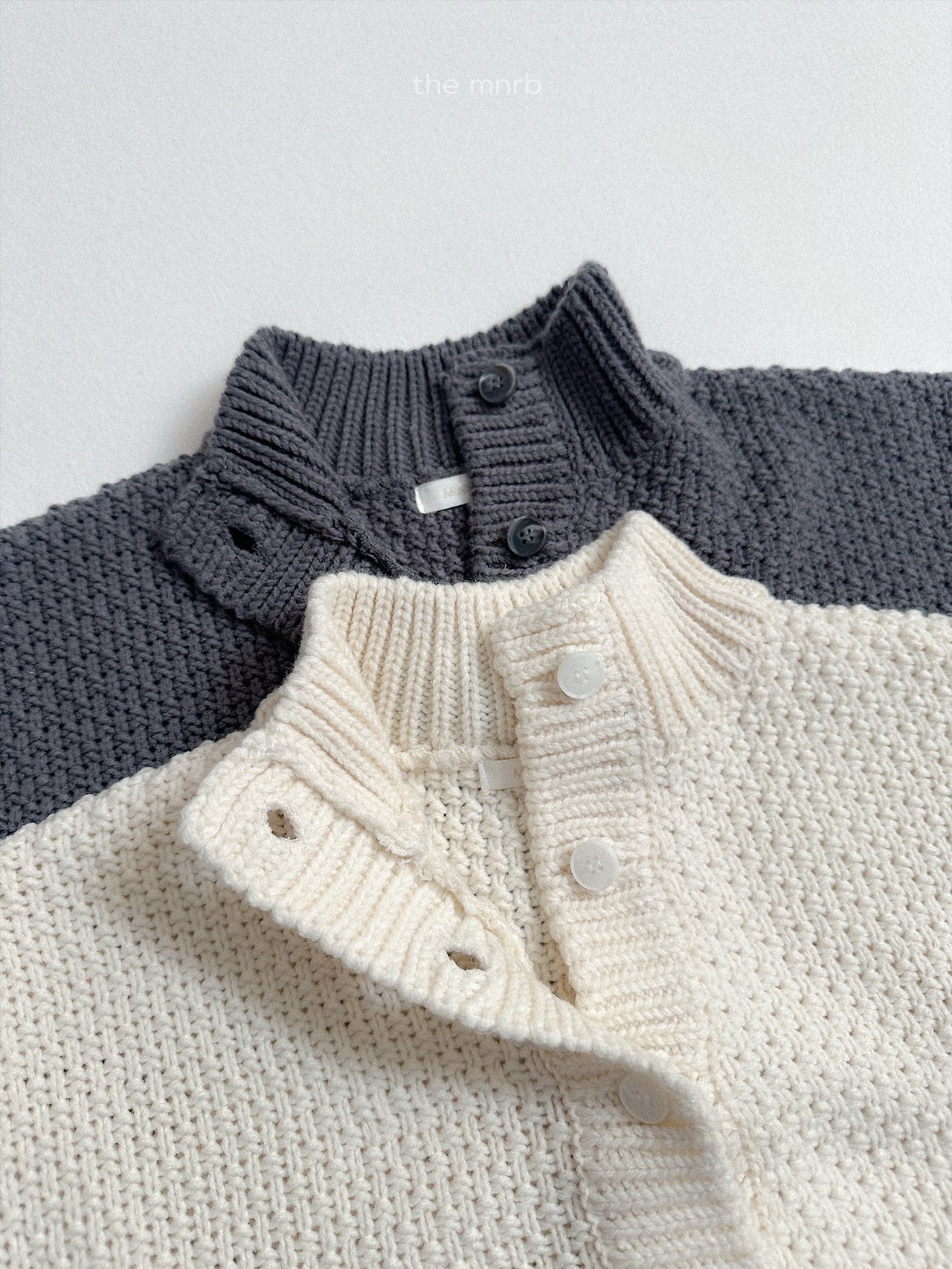 Mnirobe | Waffle High-Neck Cardigan