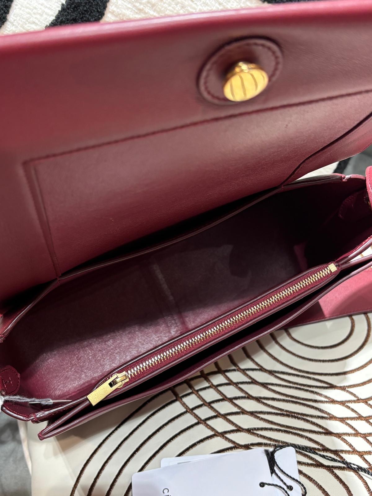 Celine Flame flap bag 100%Authentic, 90%New