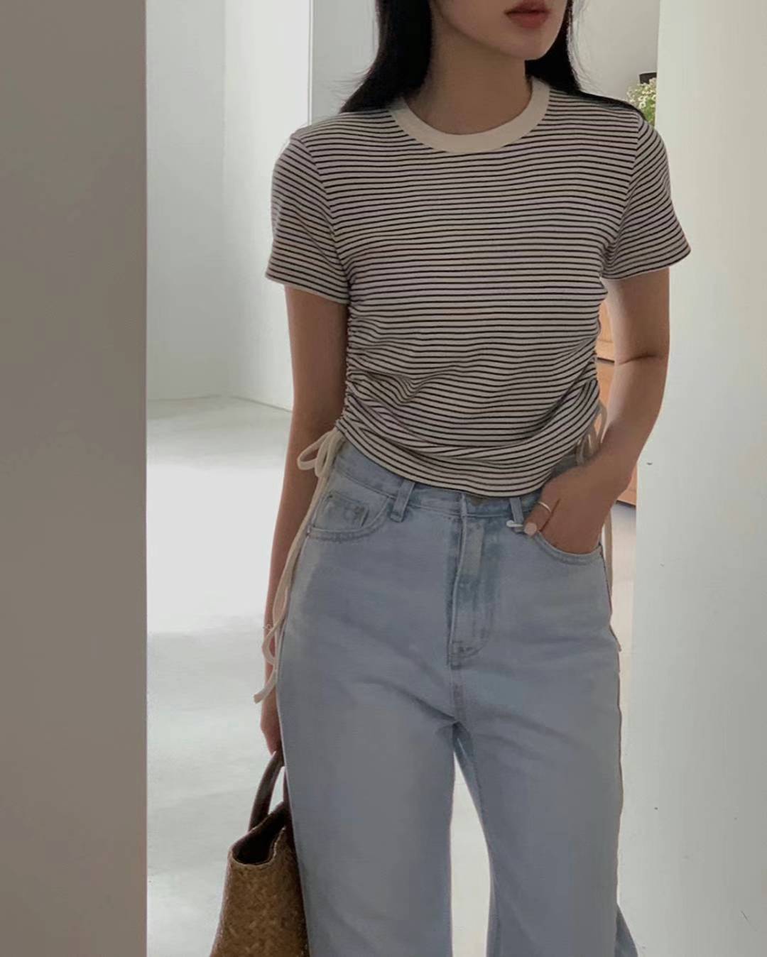 Striped Tee with Side Drawstring Detail‖ 侧抽绳设计感条纹T恤 KR0143442