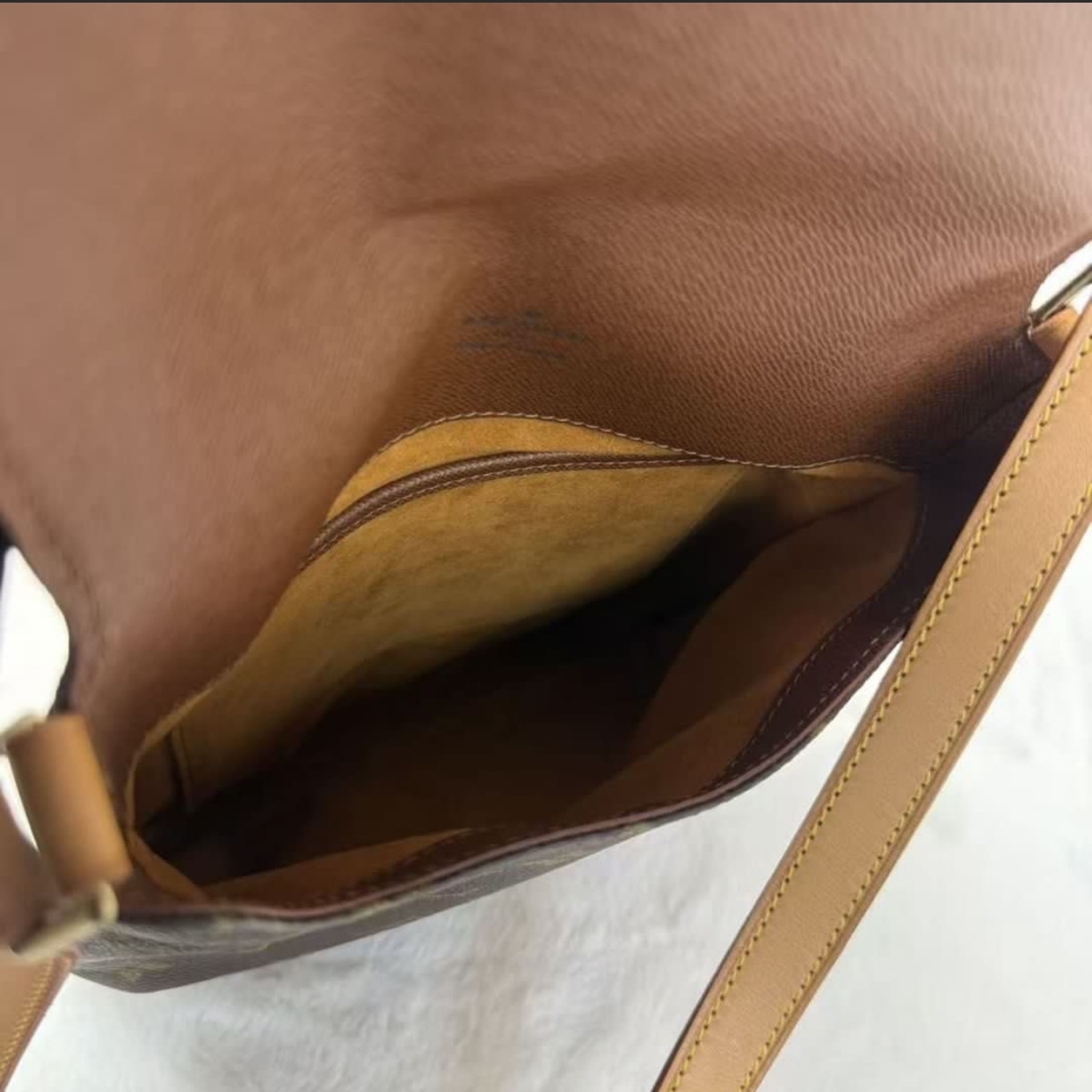 絕版已斷貨王菲同款🫢LV老花直包