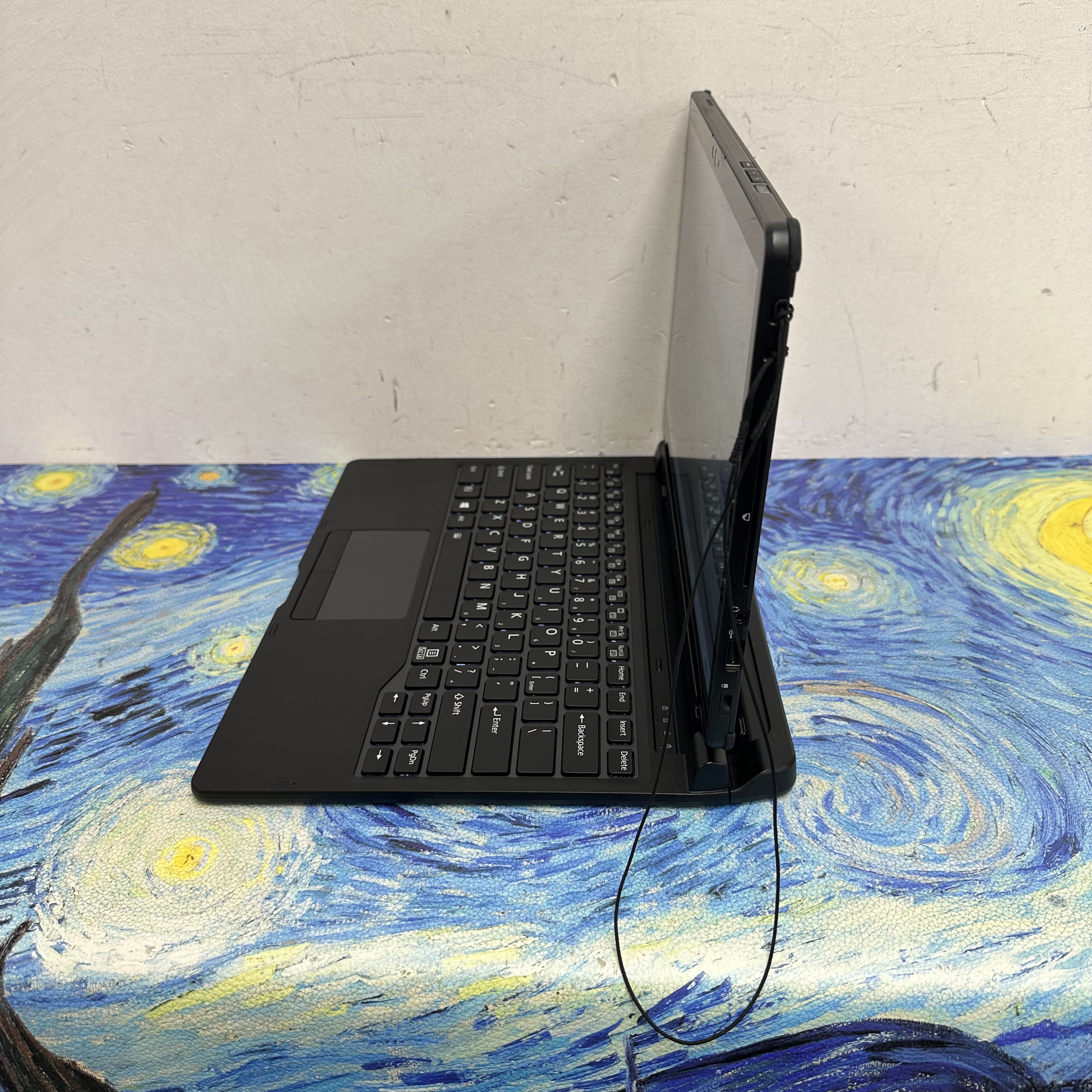 (13寸 超輕薄機身 Touch Mon Fujitsu🔥) Fujitsu 富士通 i5-8365U/8GB Ram/256GB SSD/超靚機身/ 超輕薄/ Laptop / Notebook / 抵用文書機 / Tablet / 平板 / Movie / Netflix / 分拆式鍵盤