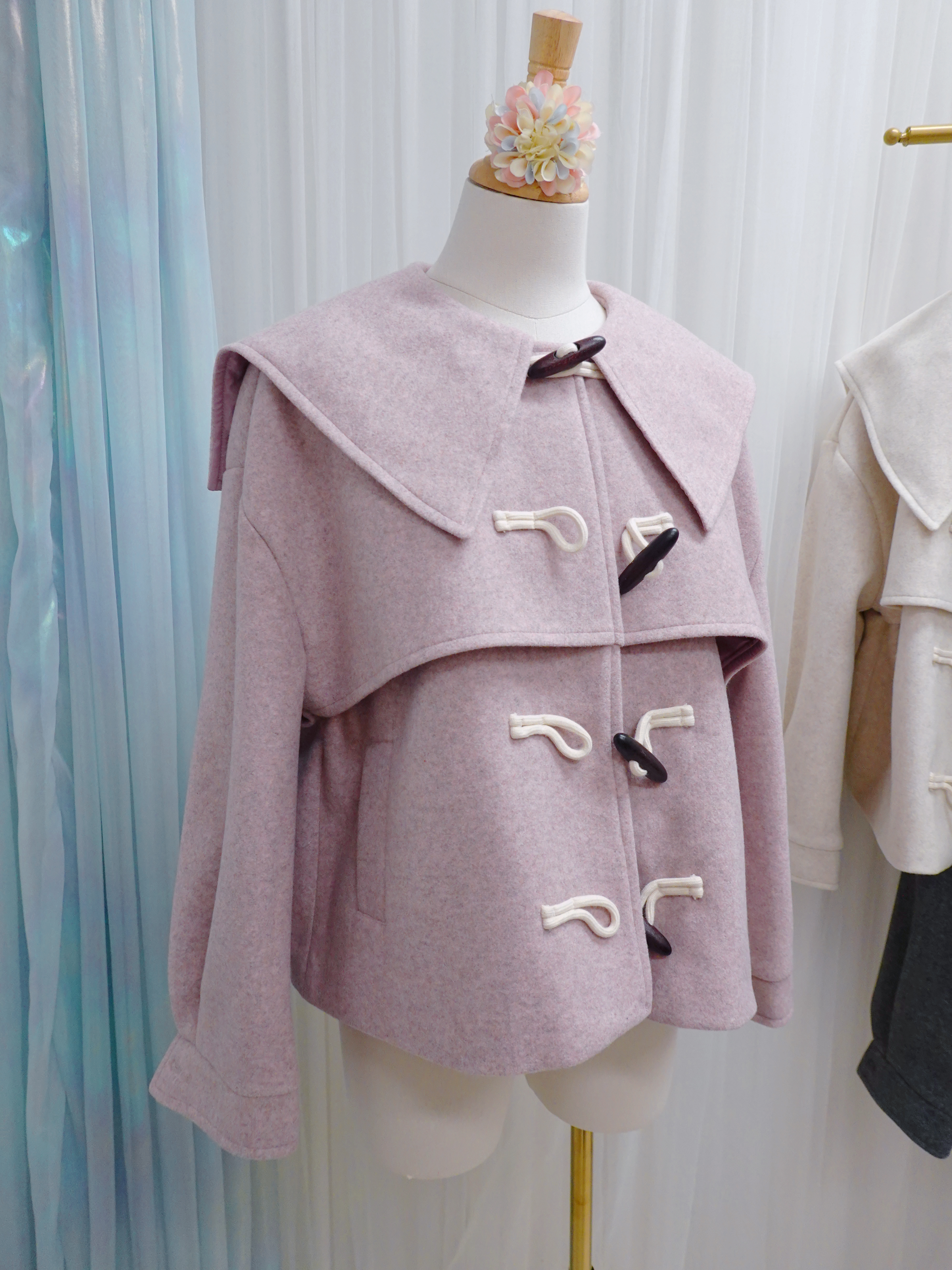 OUT01_12A 大翻領牛角扣大褸 (3色)