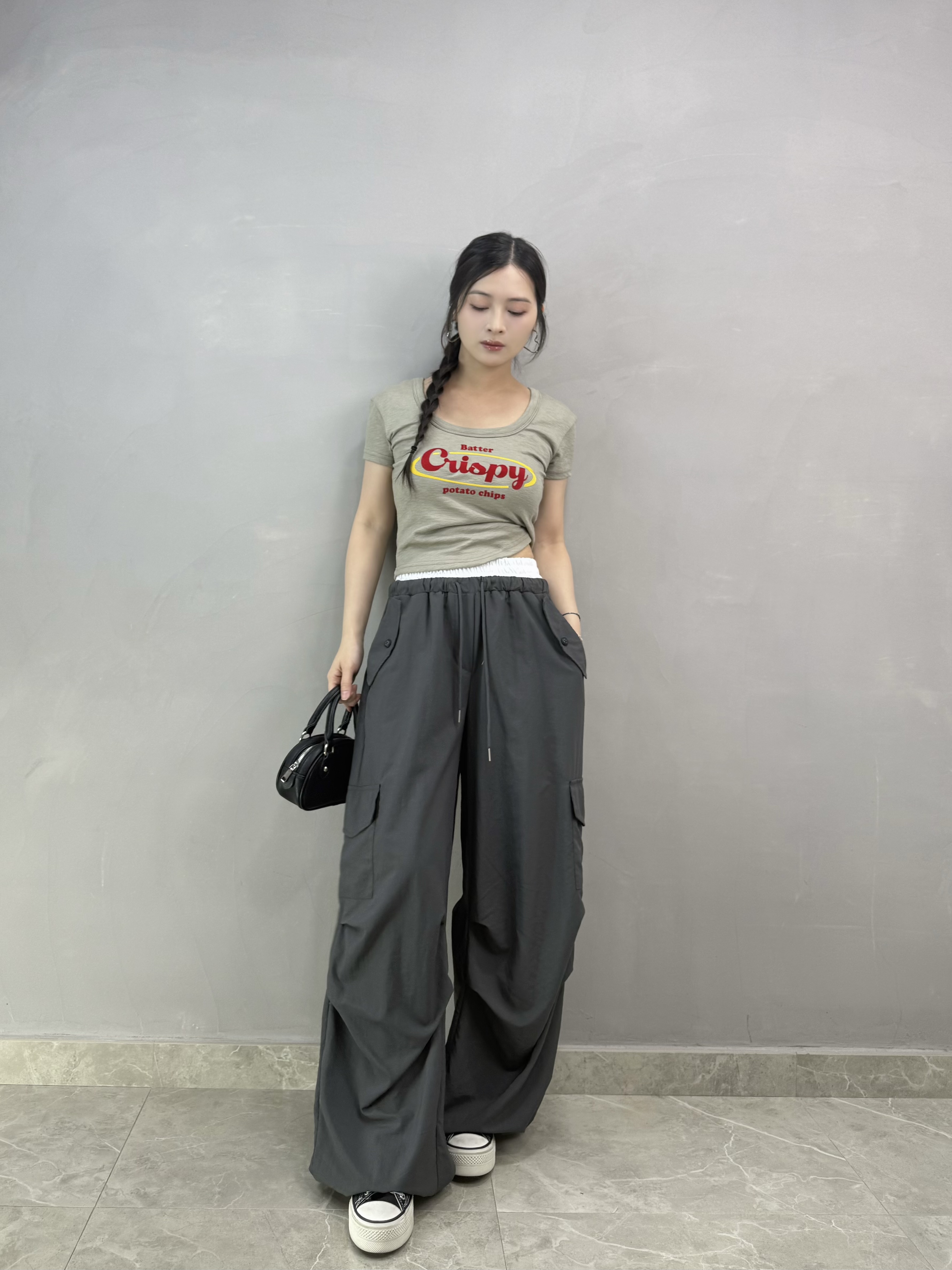 Z65 U領撞色字Tee