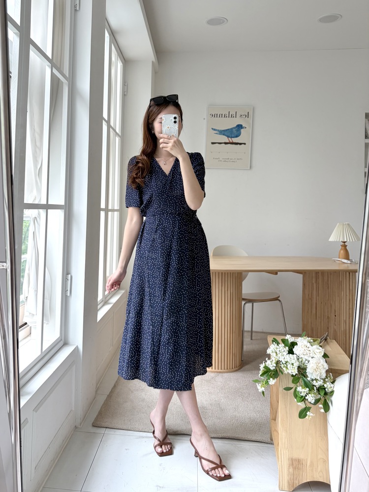 [限量!!] Isa Dotted Wrap Dress