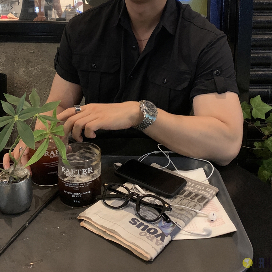 【100%保證韓國直送】Offerd Hook 輕量微皺感兩用鈕扣捲袖雙口袋尼龍短袖襯衫 👕 [2 color] RL115088