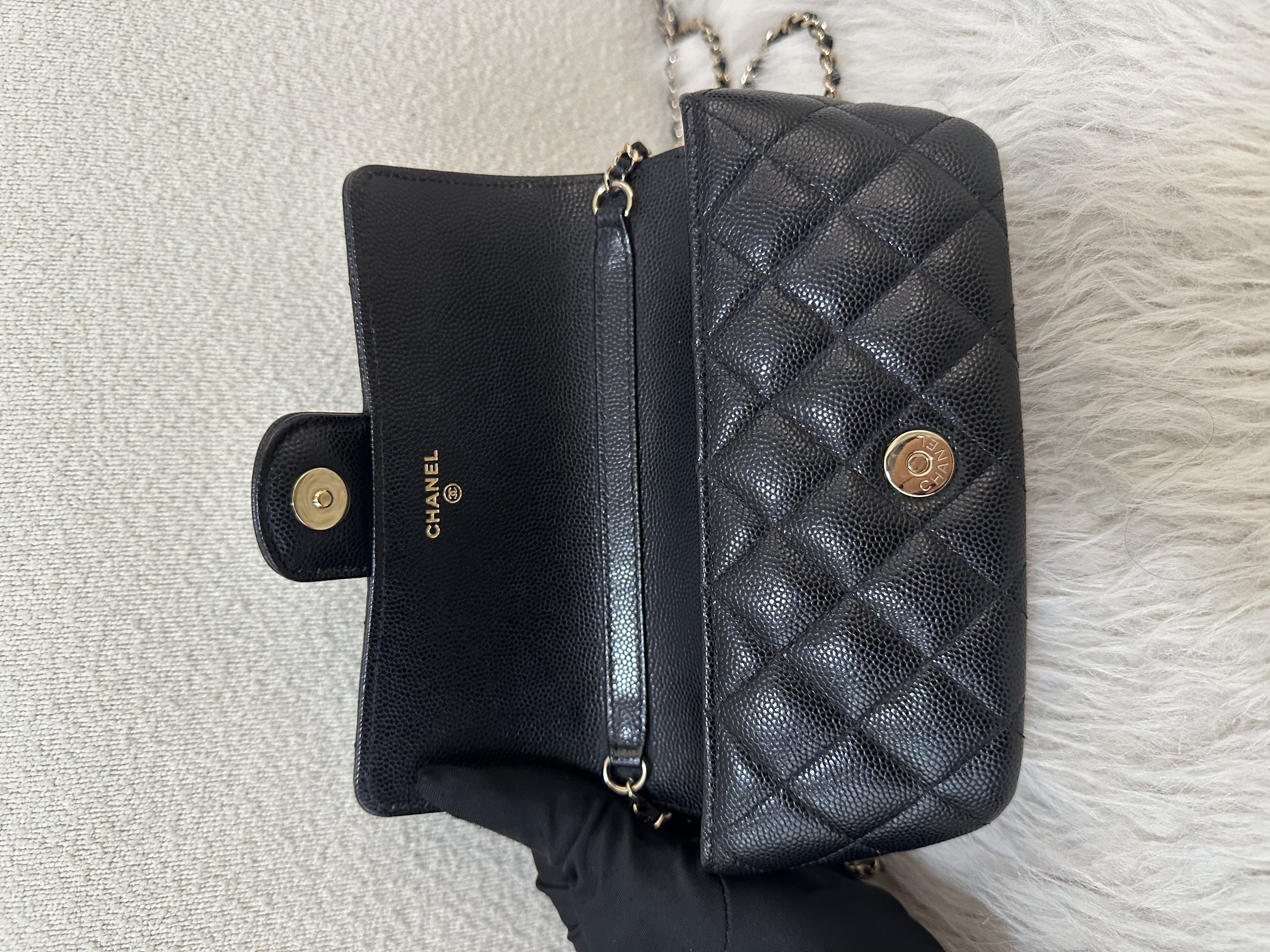 Pre-owned Chanel classic Glasses case / 26NY22