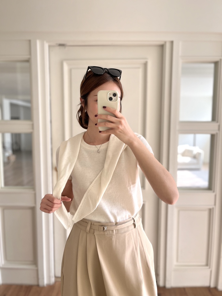 The Frenchie Top with Cape (Ivory)